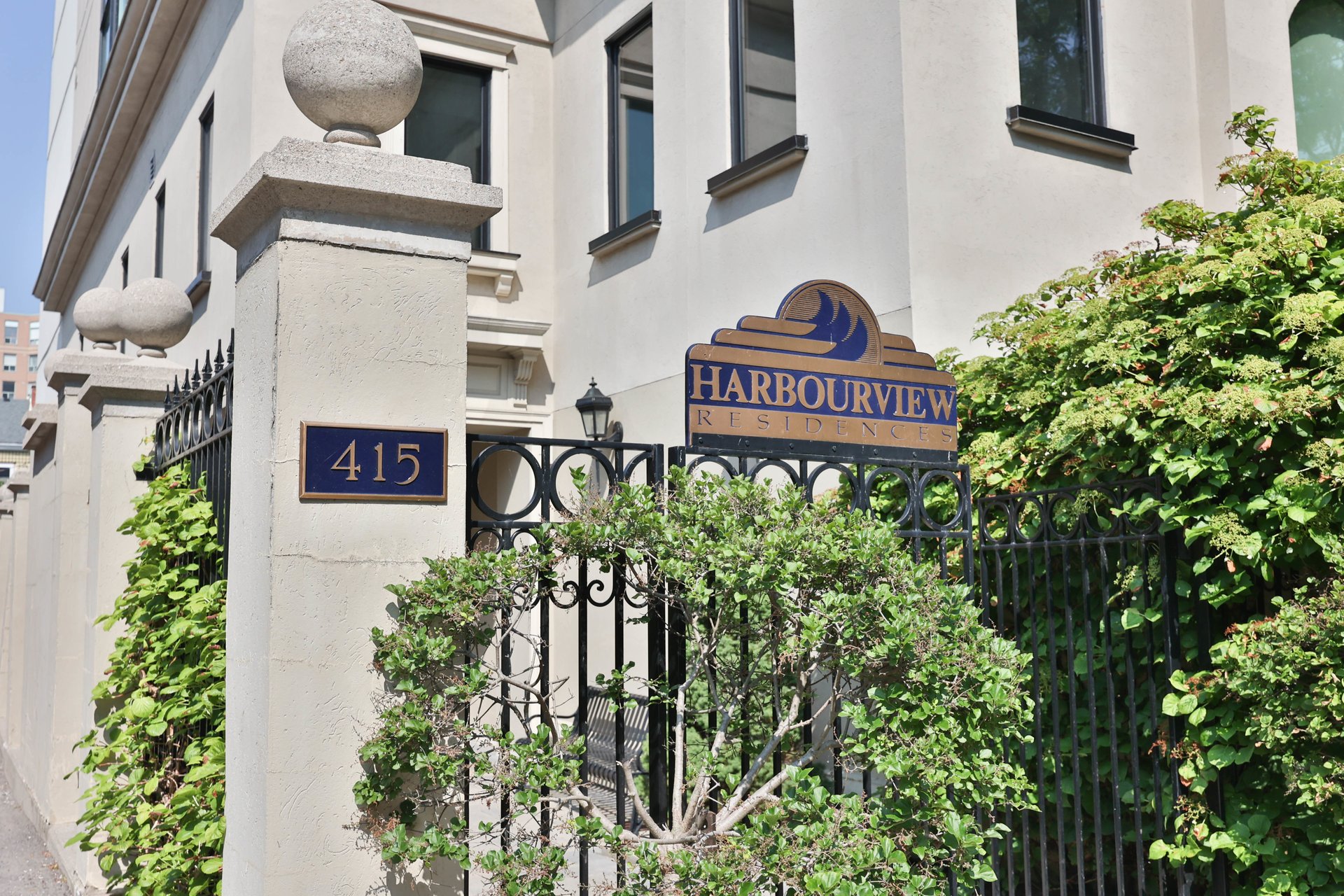 1103-415 Locust Street, Burlington