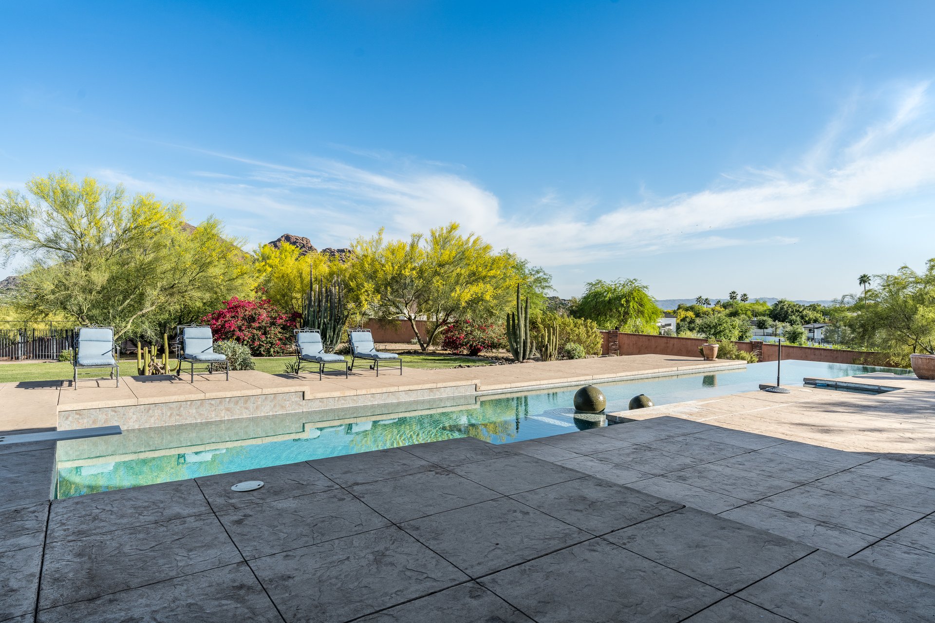 Luxury PV Hilltop Sanctuary