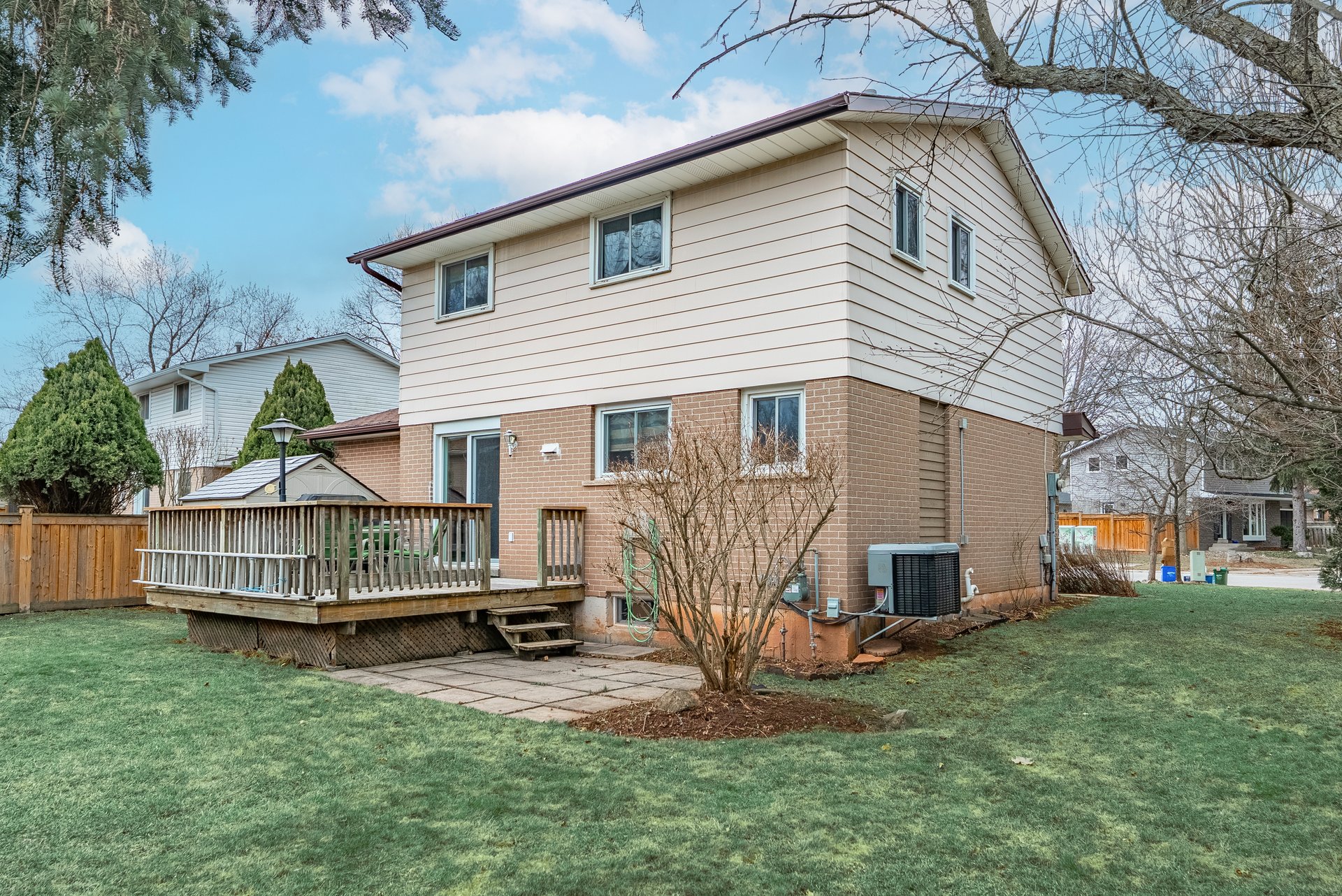 123 Otter Crescent, Oakville, ON