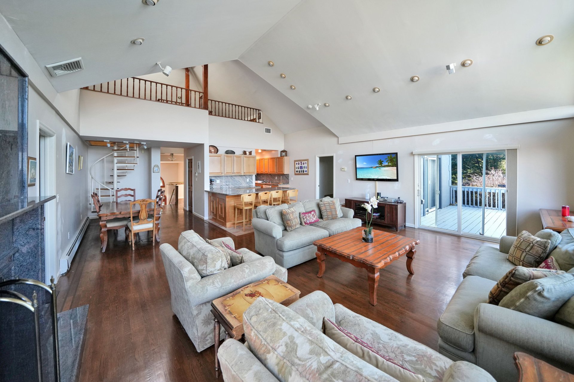 430 Salt Marsh Ln