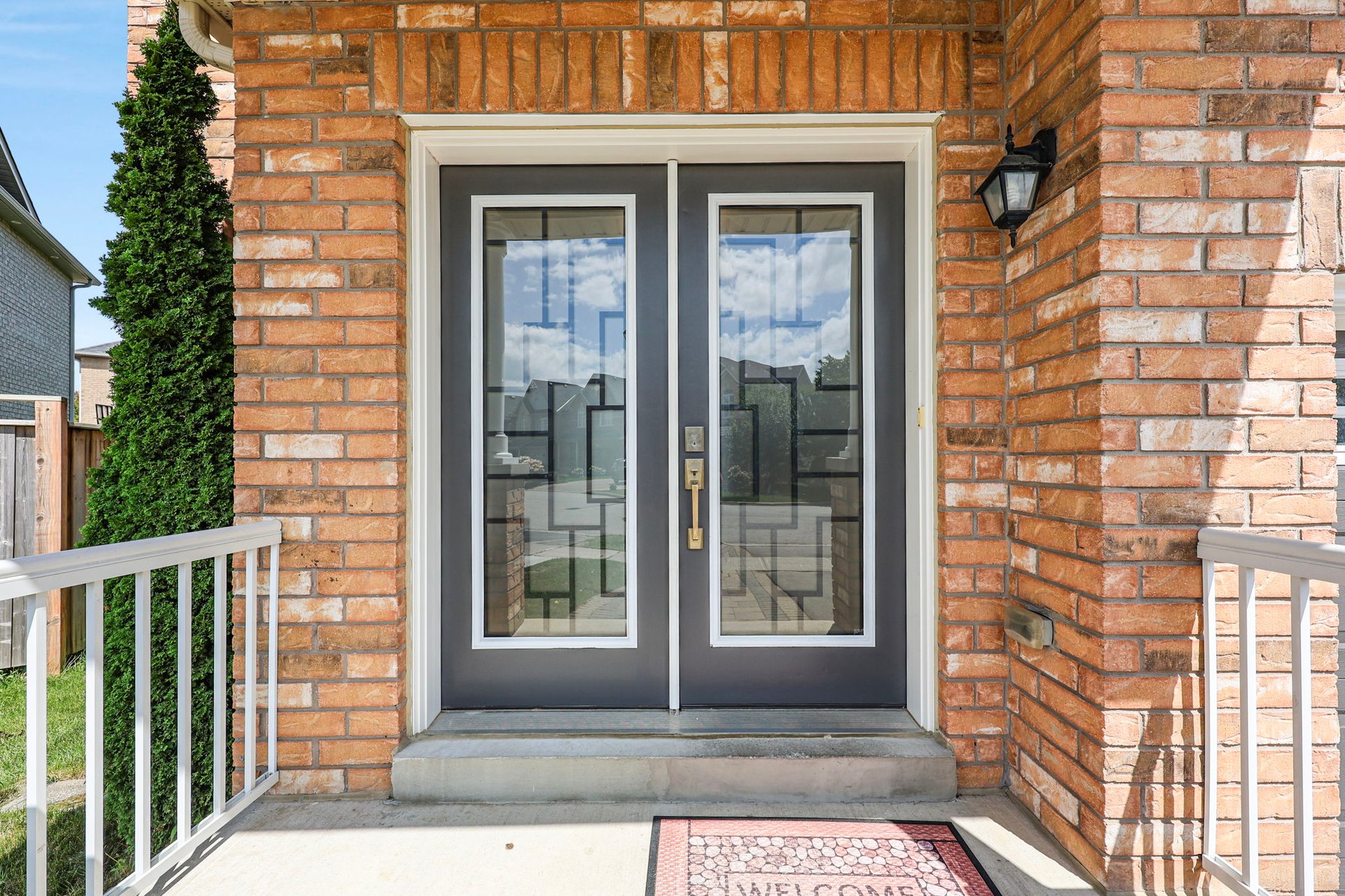 18 Herefordshire Crescent