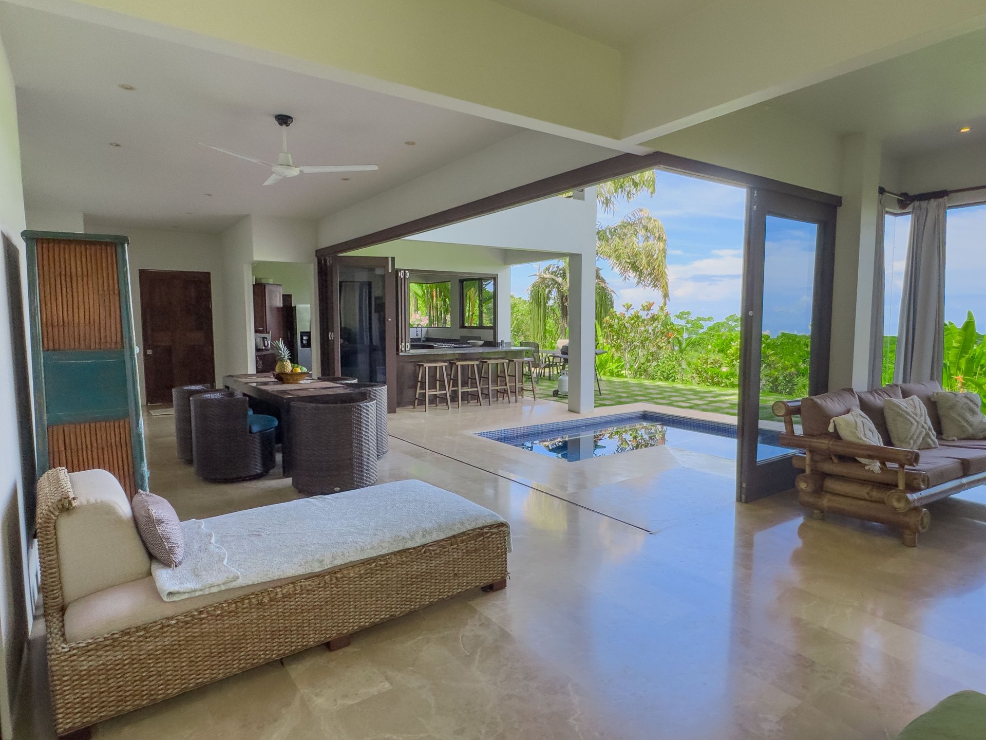 Stylish 4 bedroom home in the popular Dominicalito community, 7 minutes to the beach