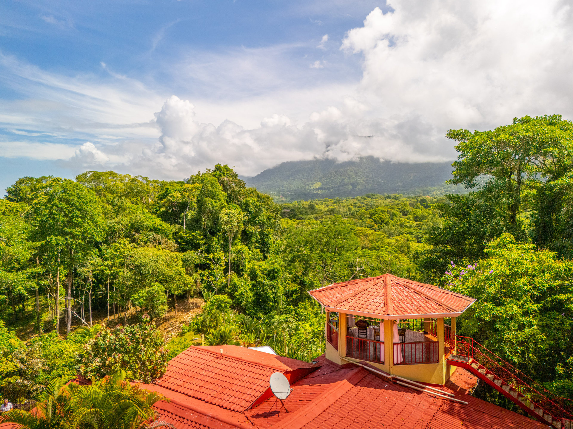 Amazing Mountain View and Ocean View House and Guest House on 4.5 Acres of land in Ojochal