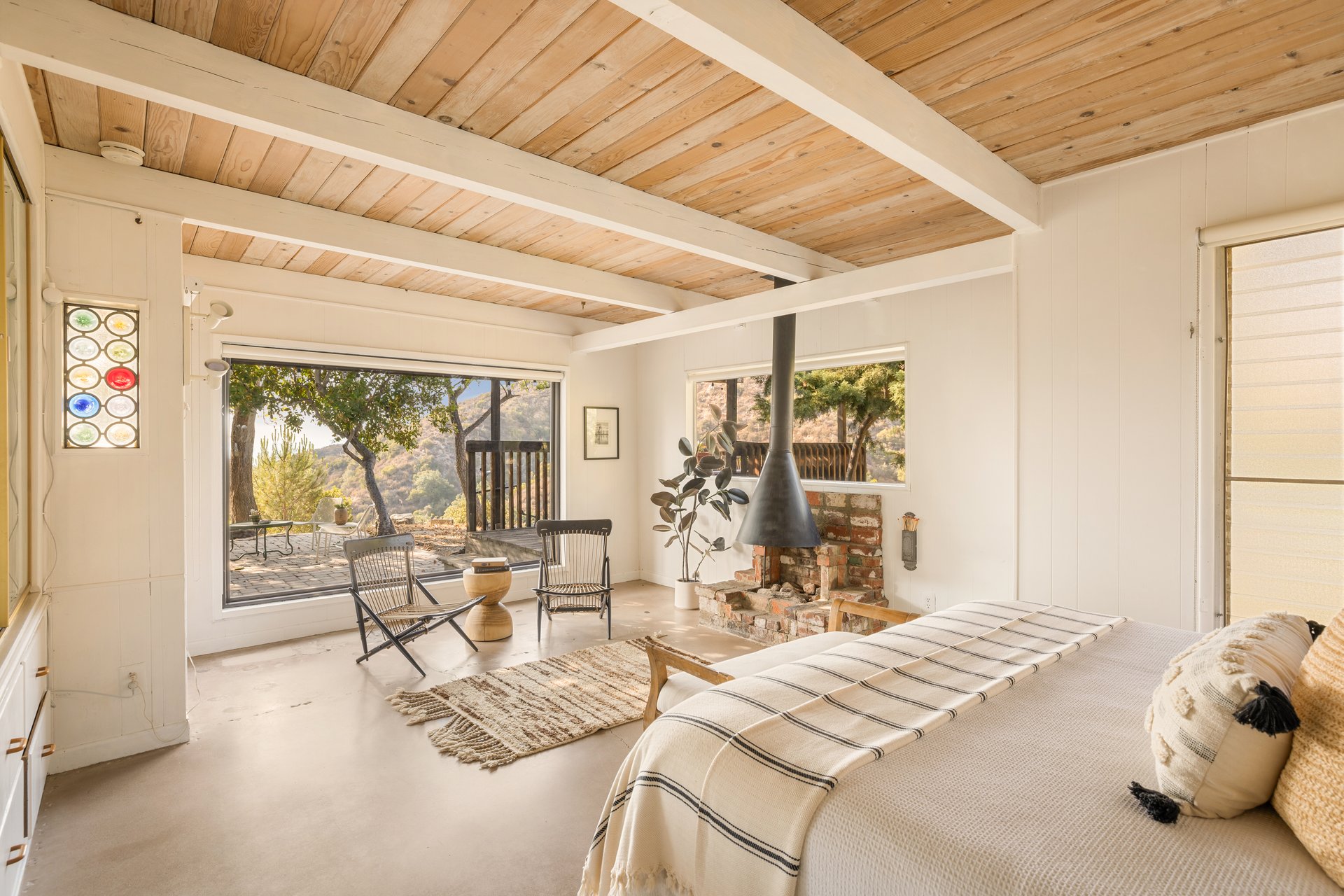 6211 Gyral Dr