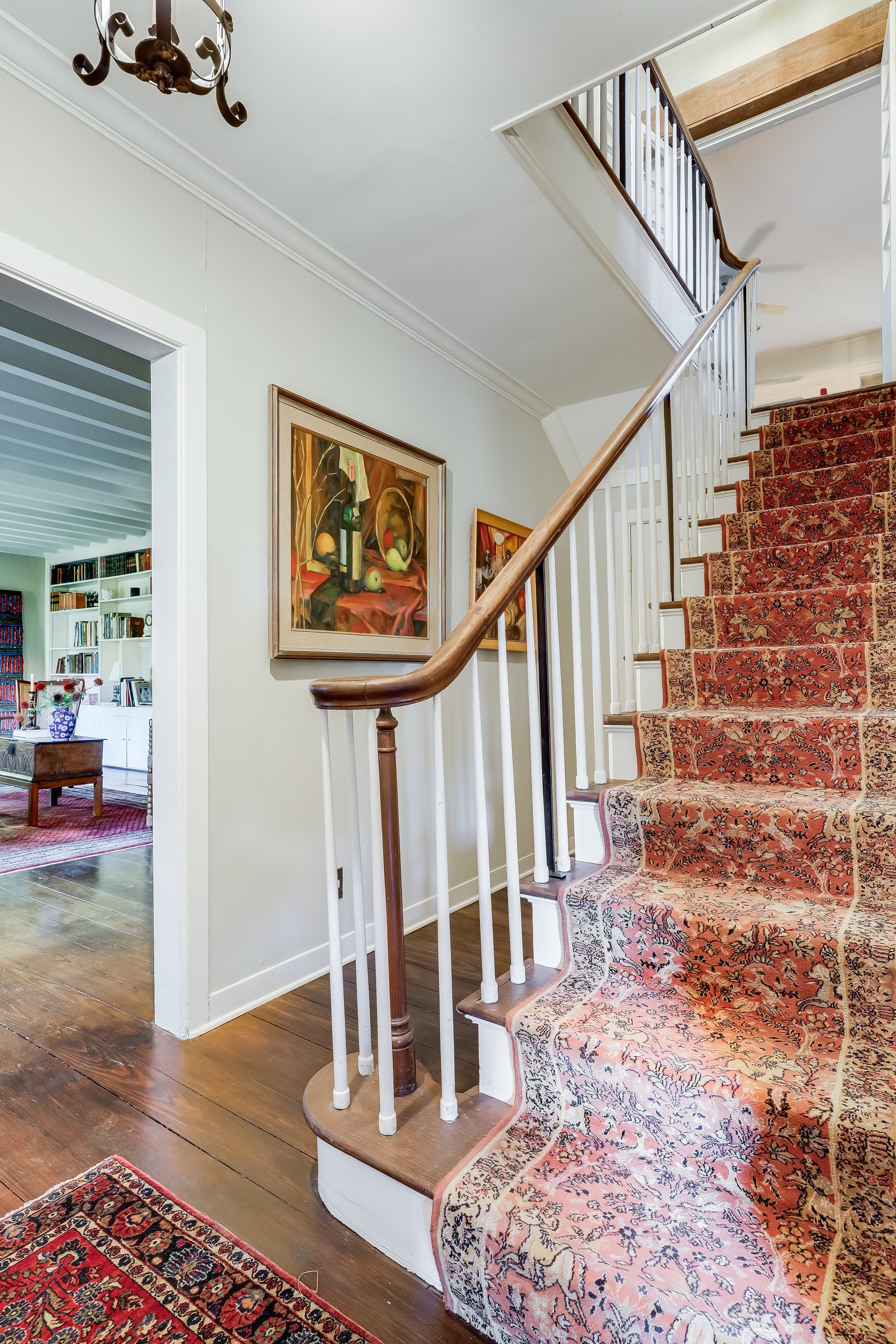 1511 Rainbow Bend