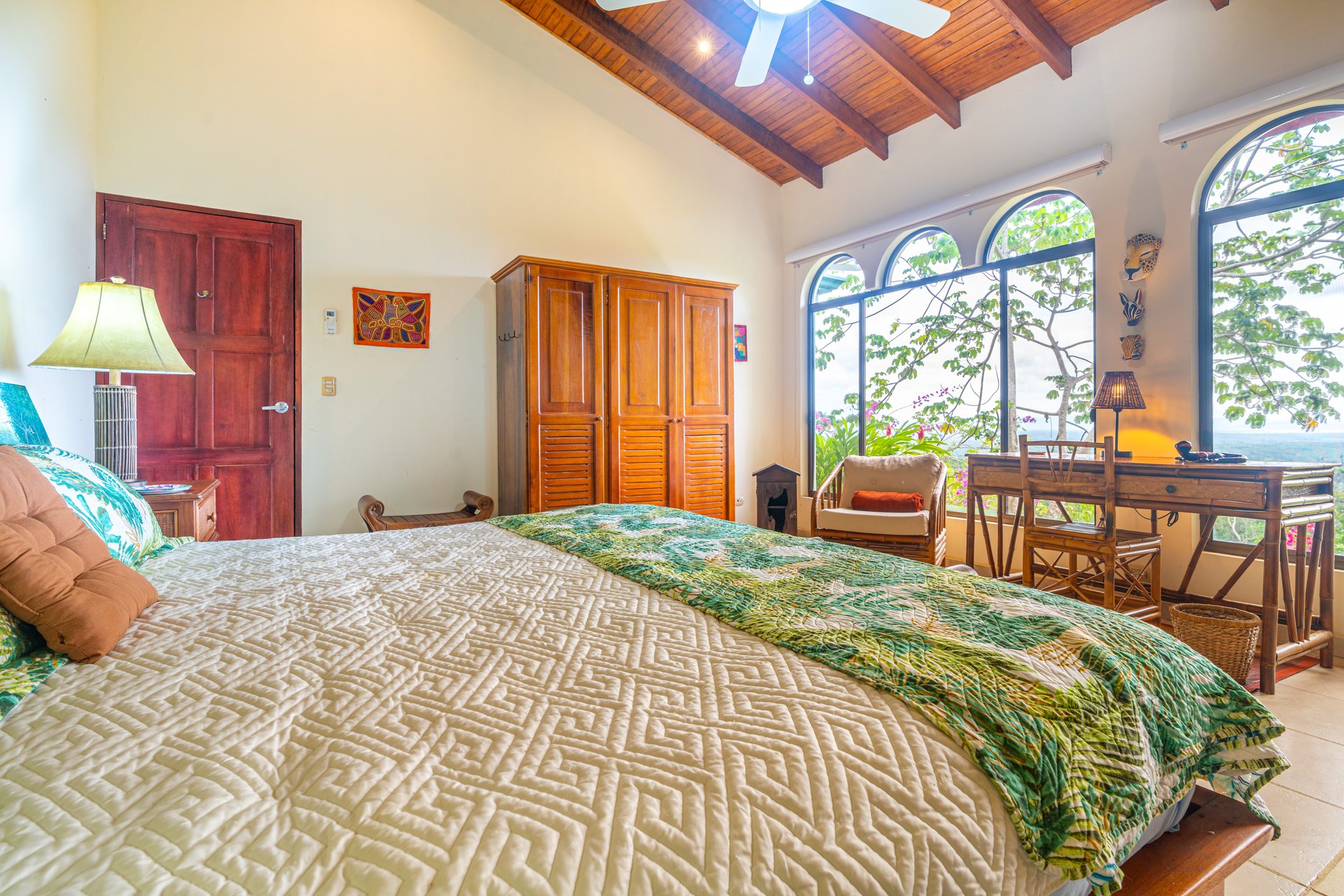 Front Ridge Ocean View Casa Mono Titi – Tres Rios, Costa Rica