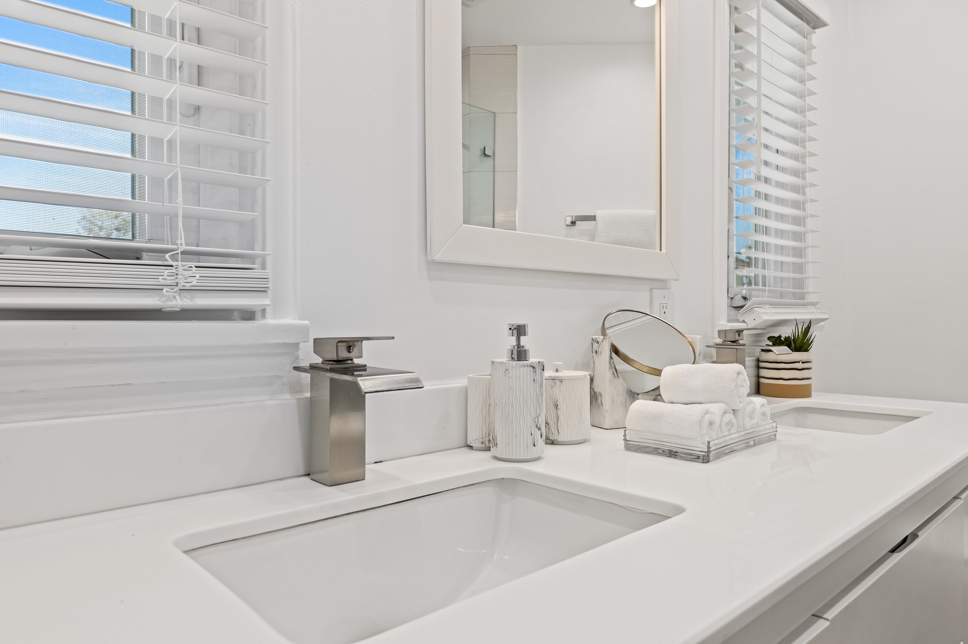 Caritina Dr, 91356