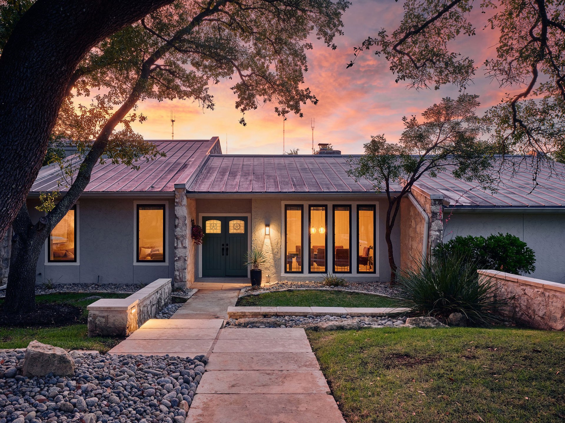 2310 Camino Alto