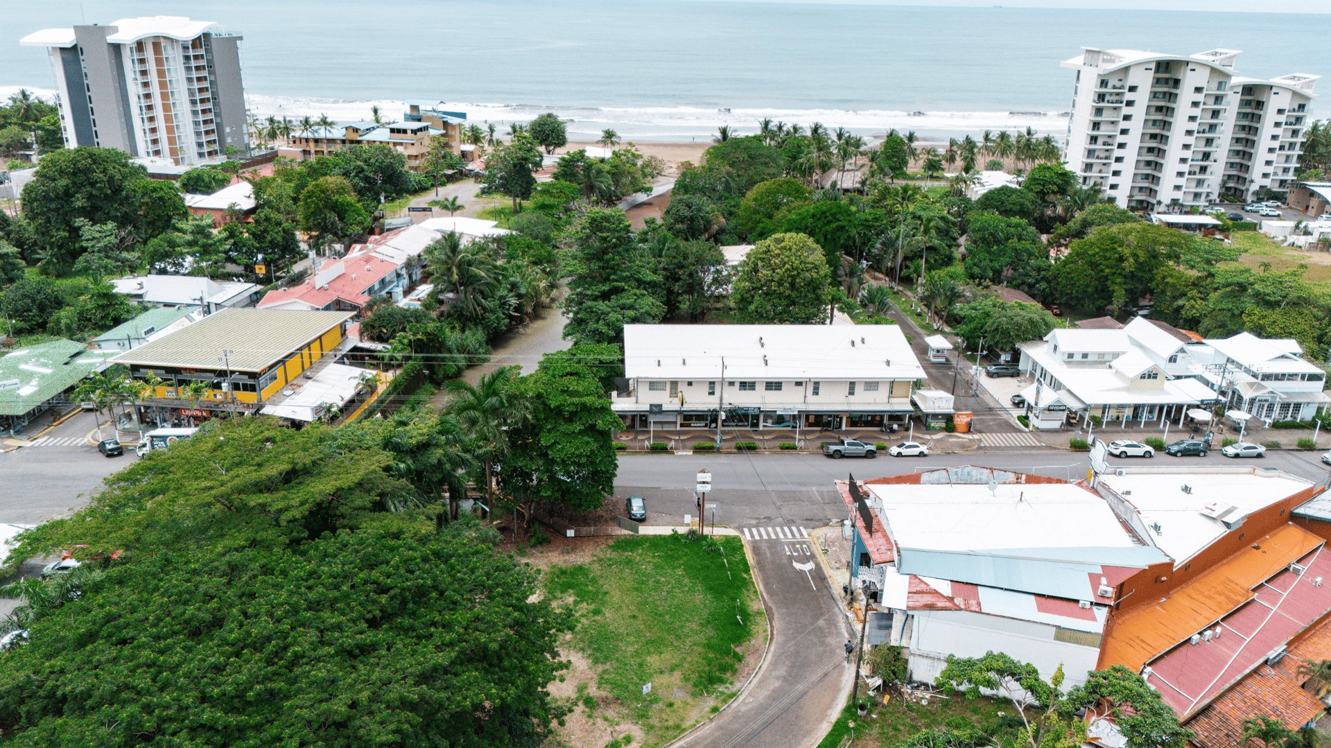  Last Mainstreet Jaco Corner Lot