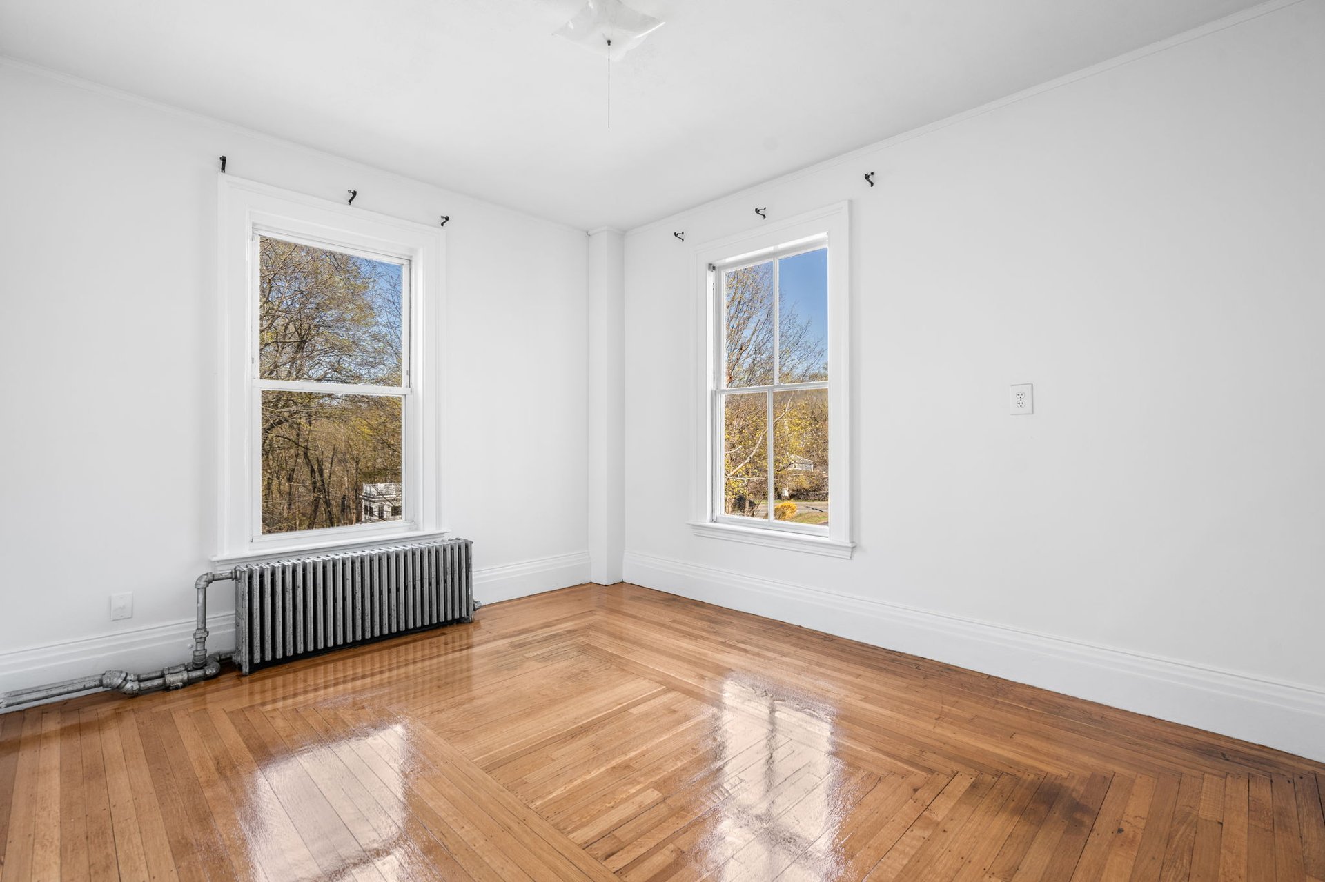 391 Elm St