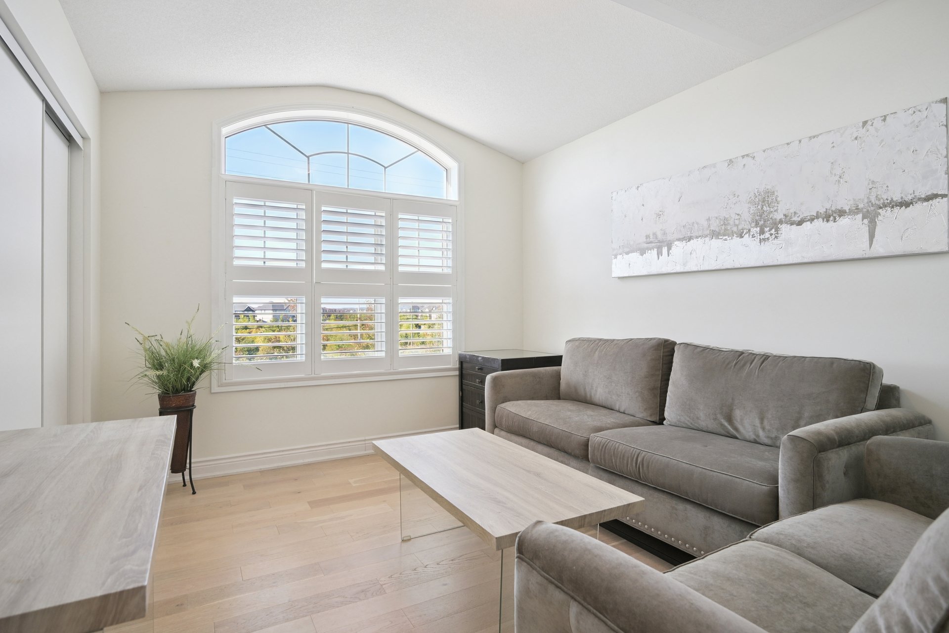 Impeccably Maintained, Sun-Filled Home