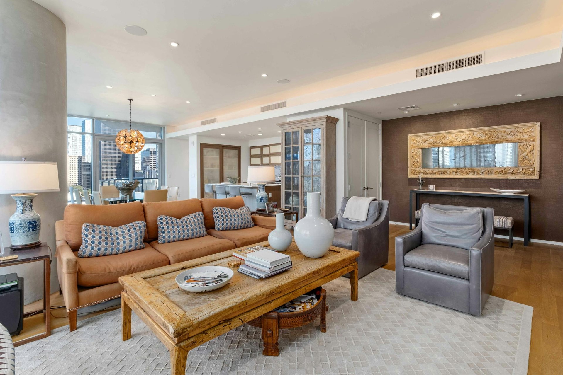 200 Congress Ave #11E