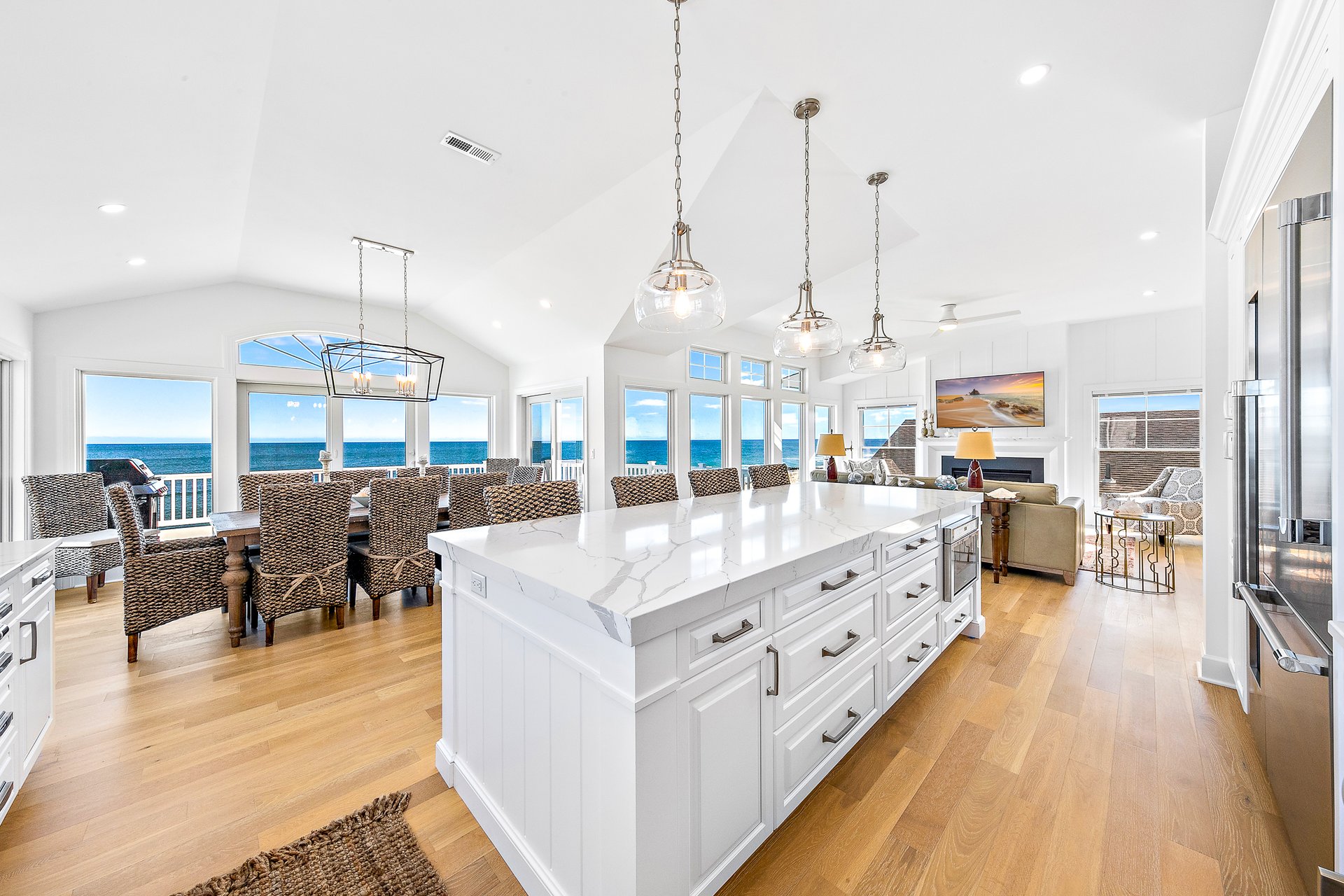 4901 S Long Beach Blvd - Pet Friendly