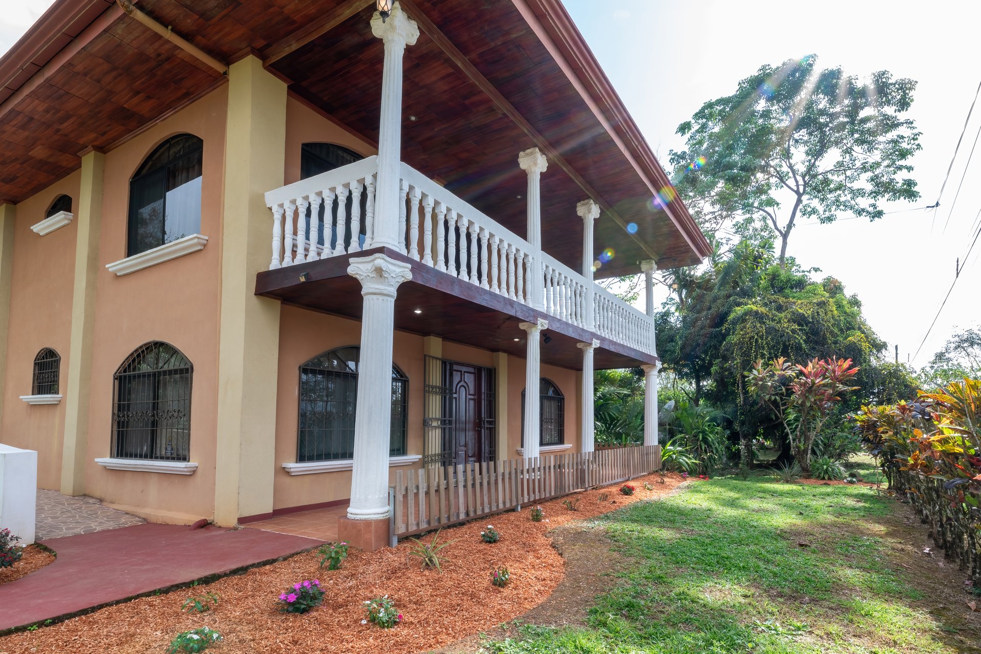 Fully Furnished 3-Bedroom Home in Tinamastes | FIRE SALE!!!
