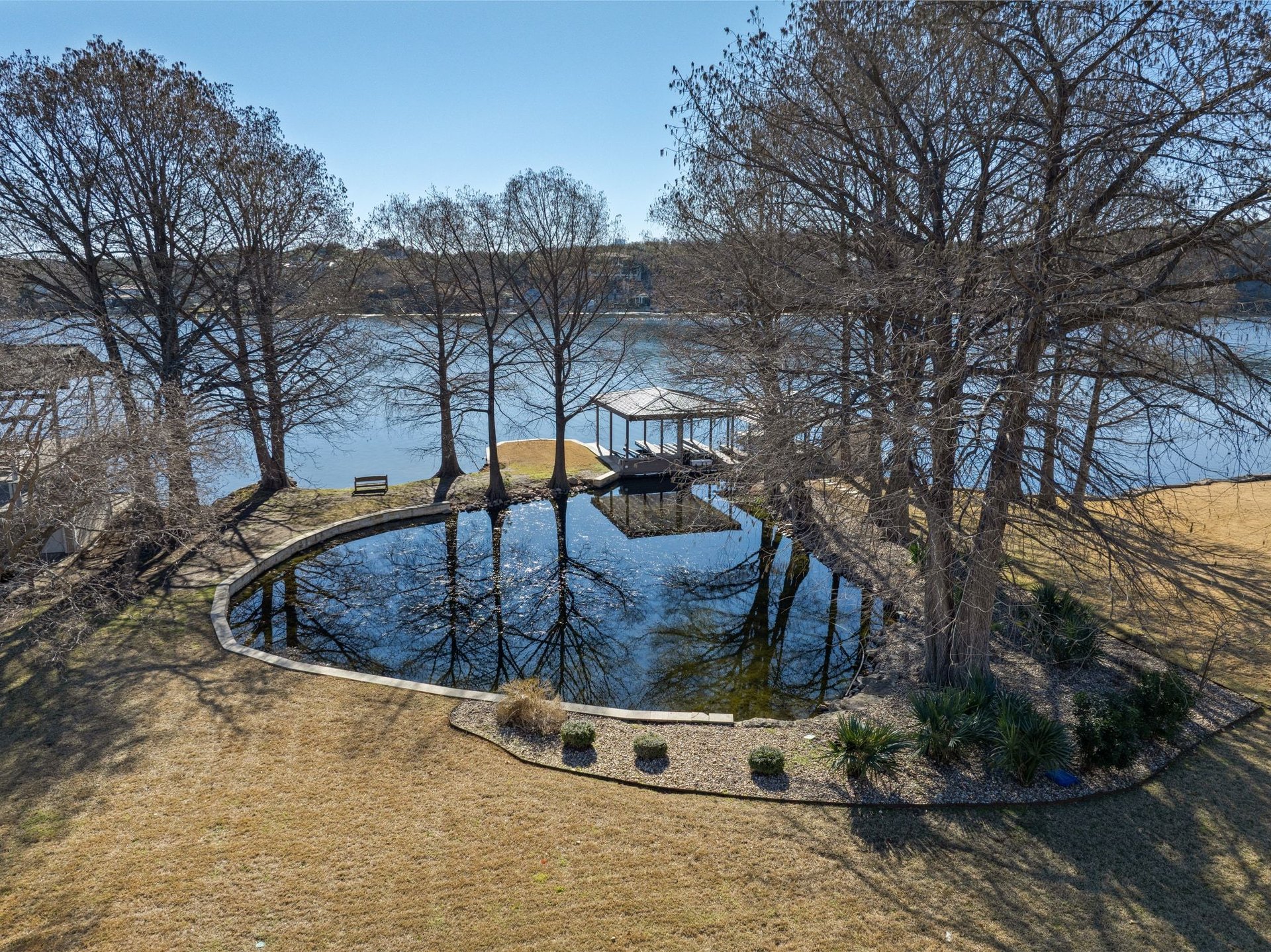 2611 Westlake Drive 