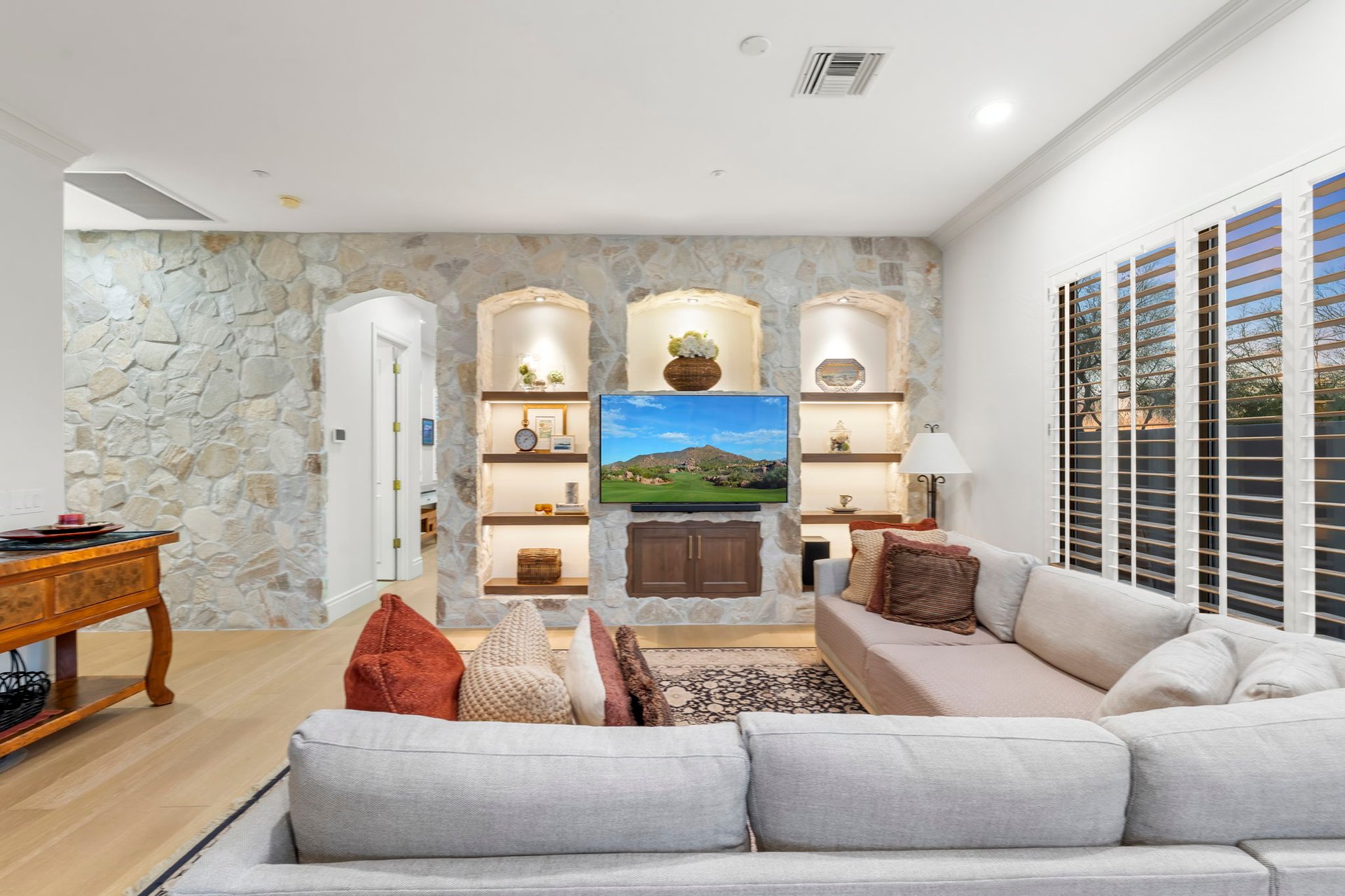 10952 E KORA Lane