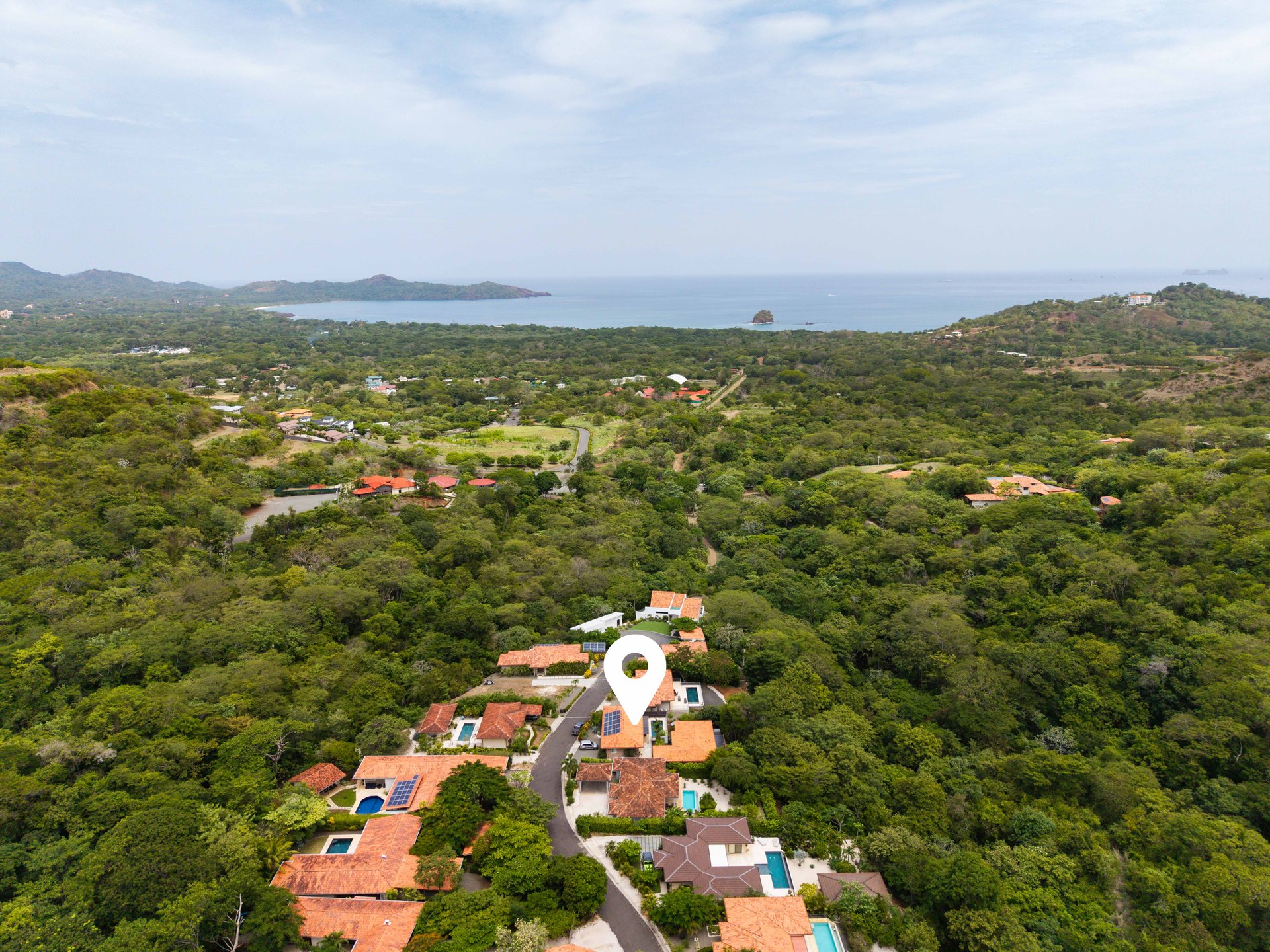 Casa Oasis | 3BR Main Residence + 2BR Guest House with Pool in Mar Vista, Playa Flamingo