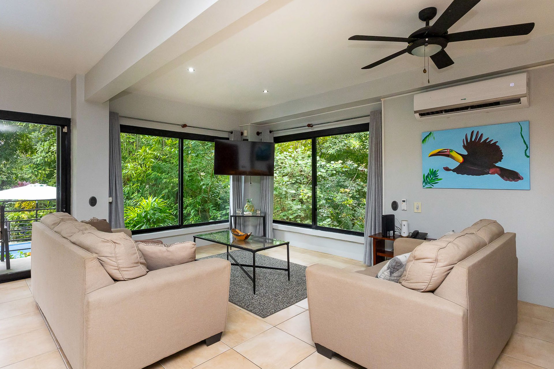 Affordable Home with a Pool in Manuel Antonio - 4 bedrooms