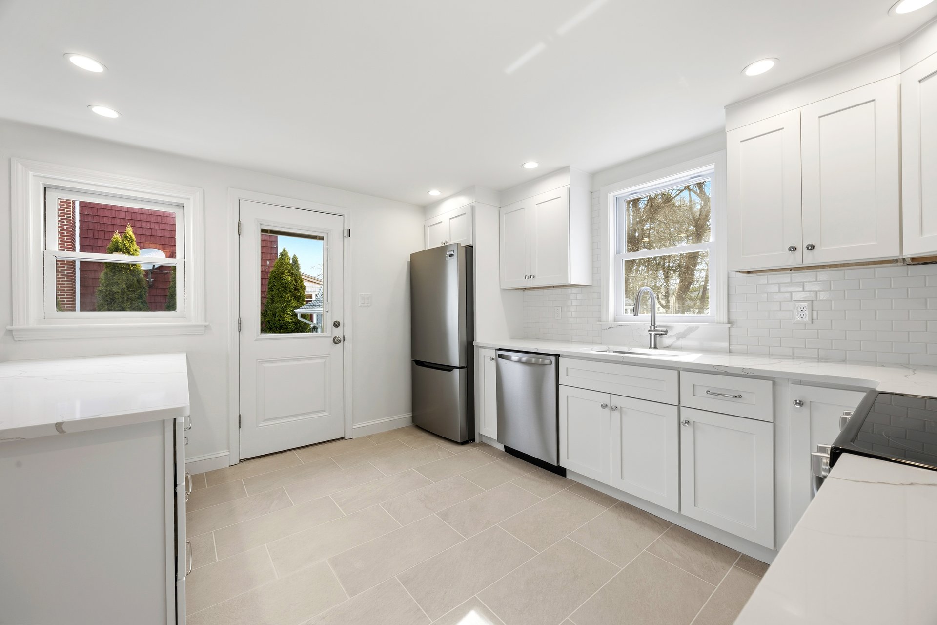 10 Meadowbrook Lane