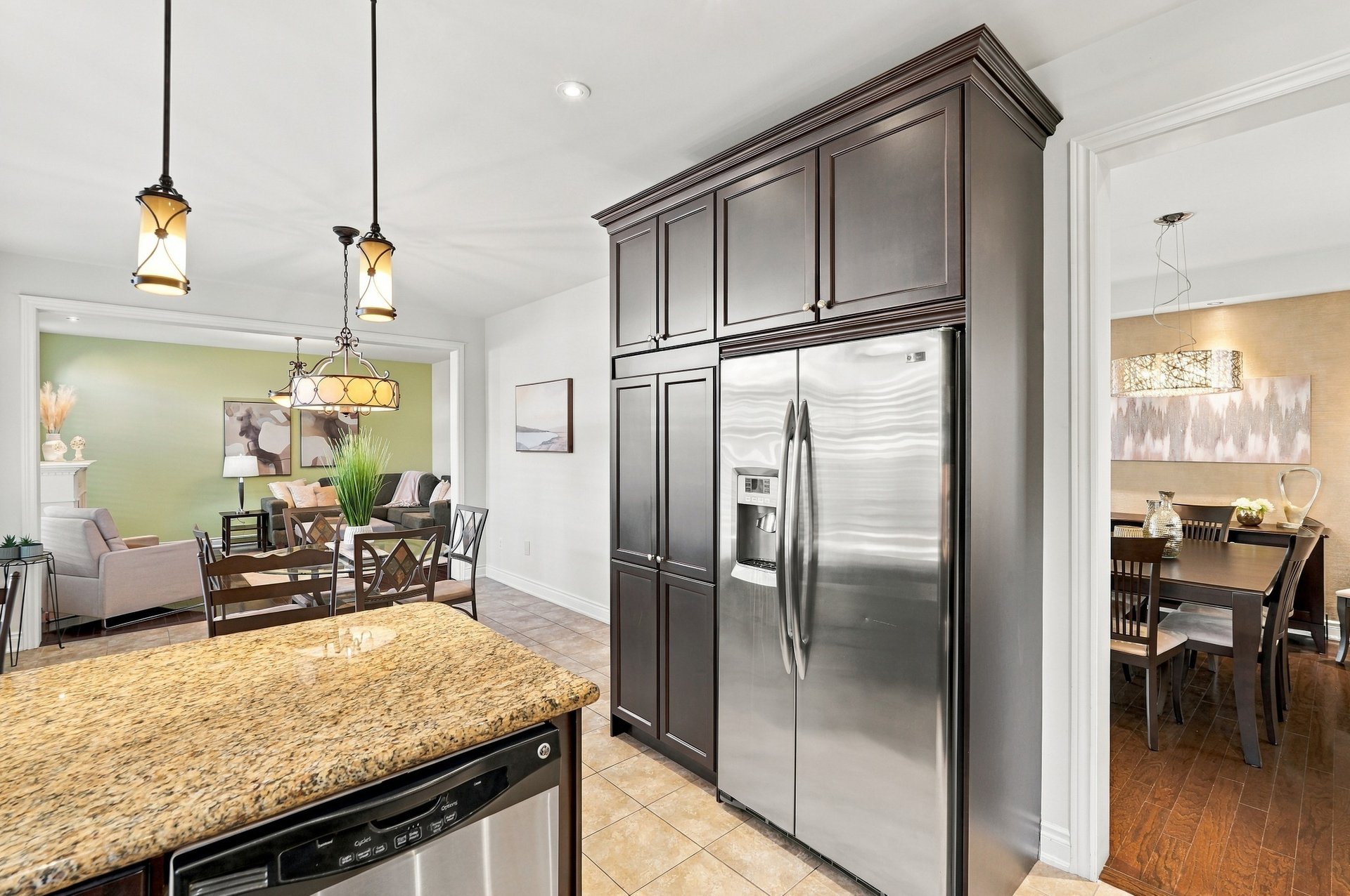 Family Living in the Heart of Lakeshore Woods