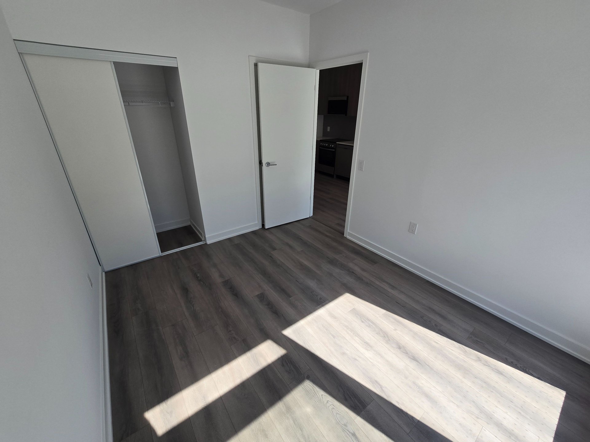 Bright Open-Concept Suite