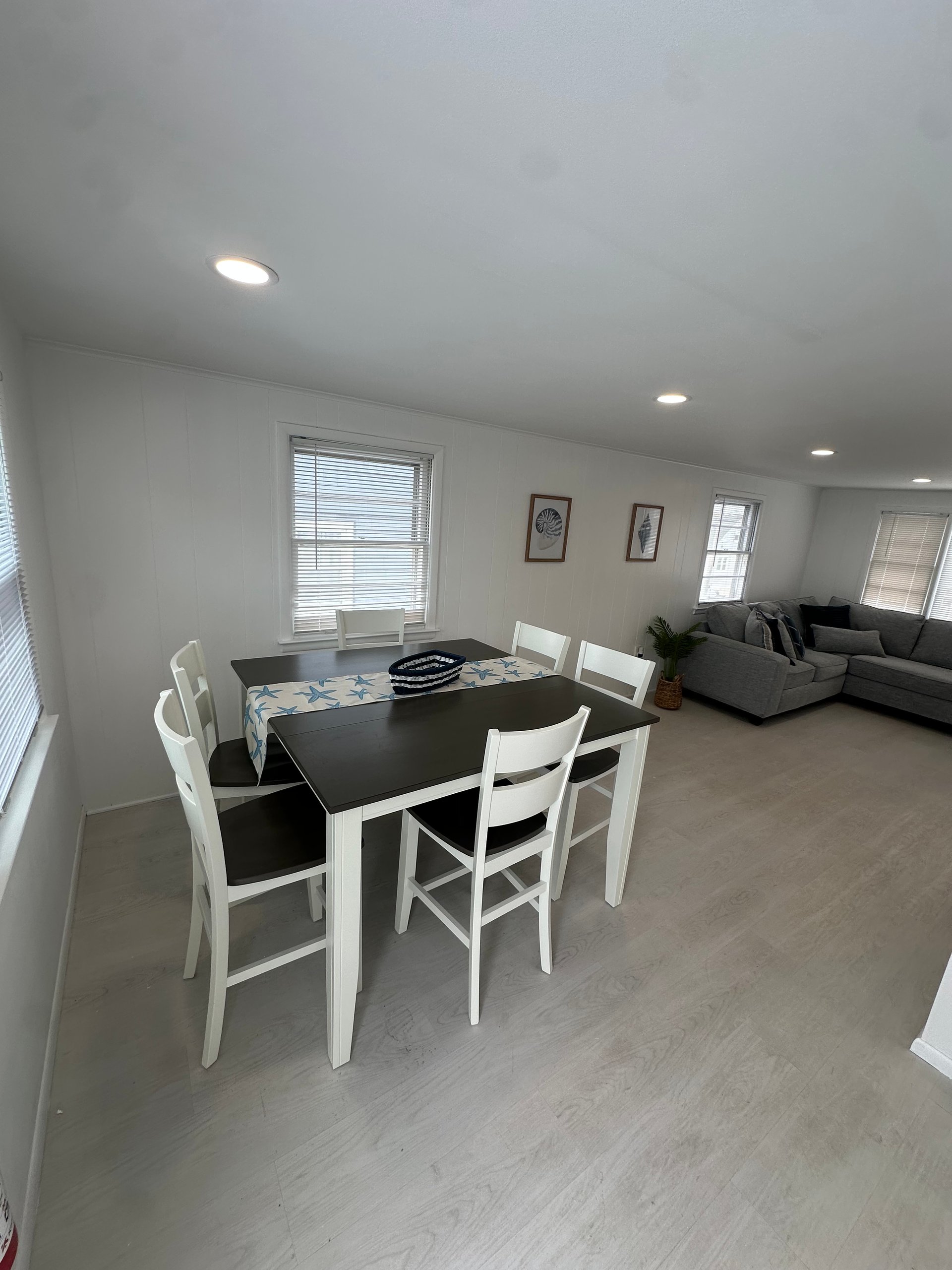 242 W 14th St. (upstairs unit) 