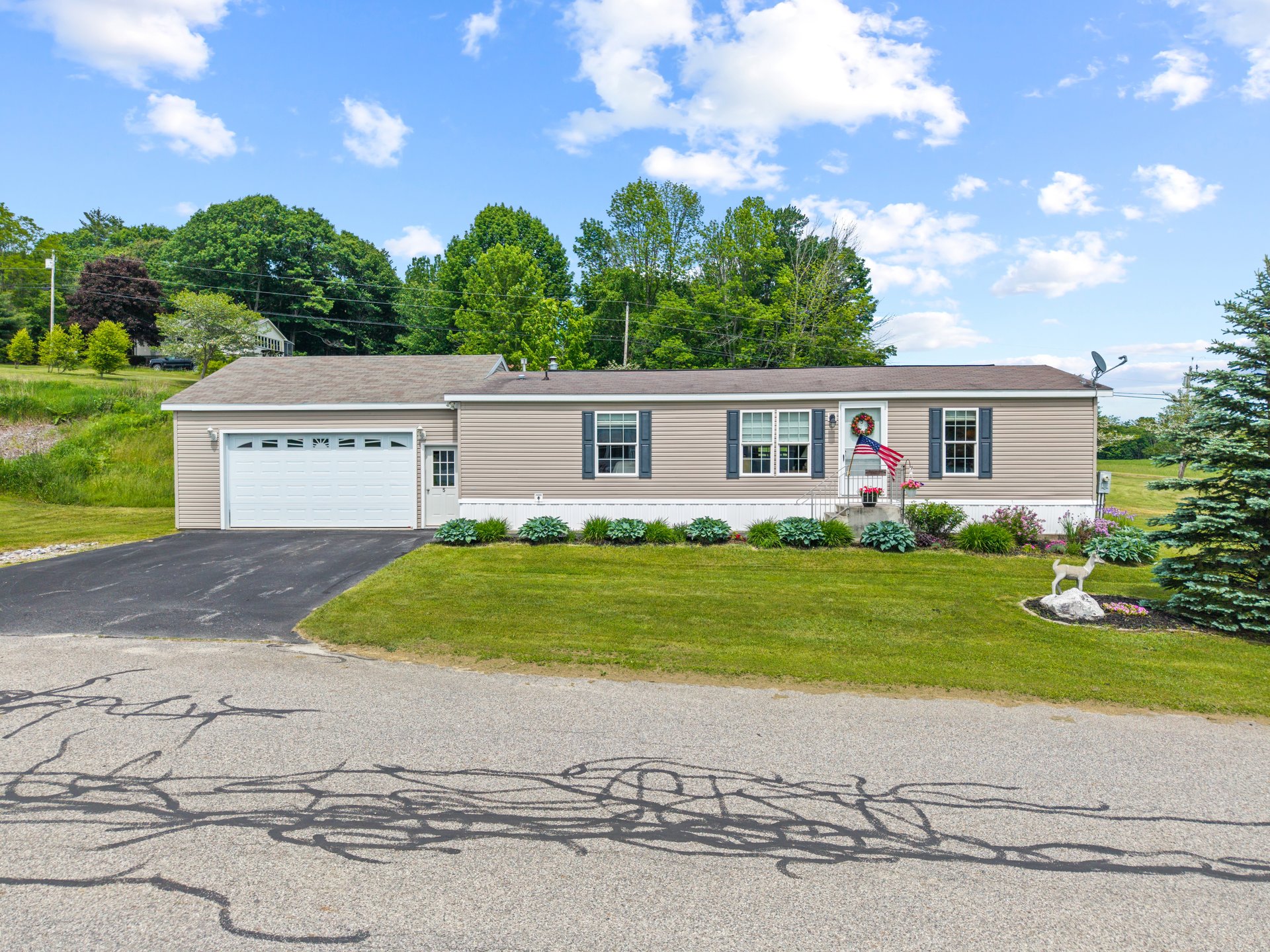 5 Cote Dr, Poland