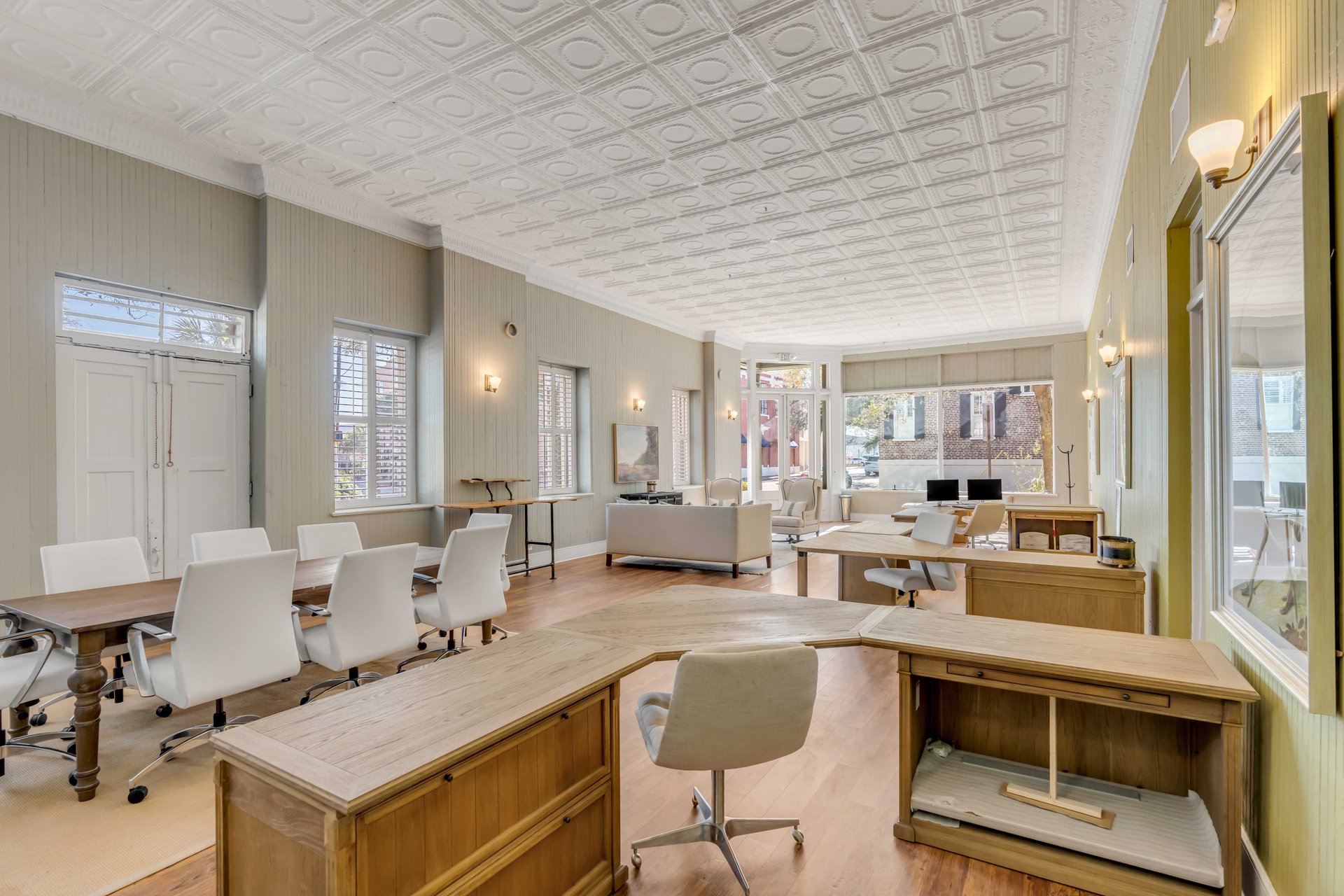 Hasell Street Retail/Office Lease