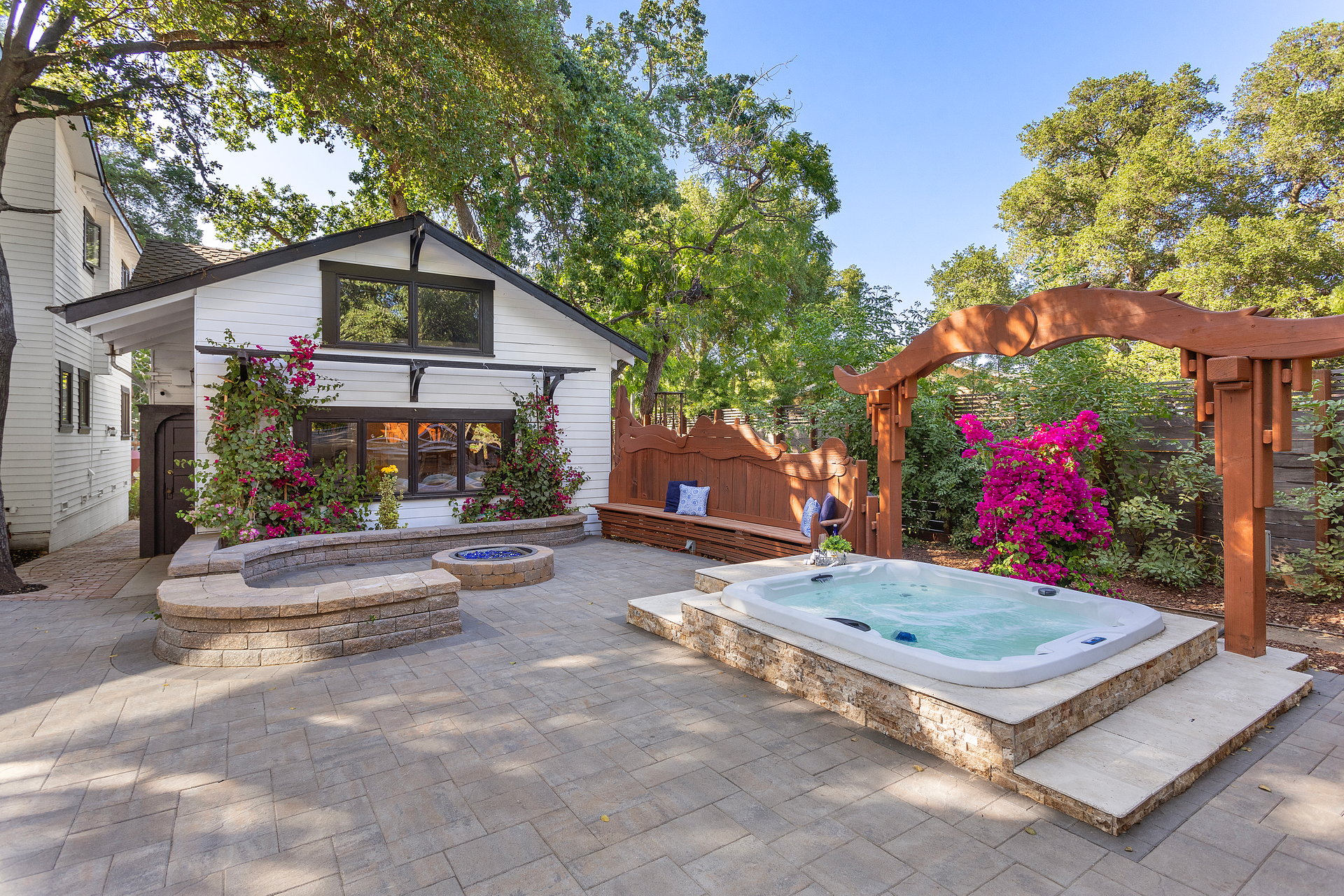 14275 Saratoga Avenue, Saratoga