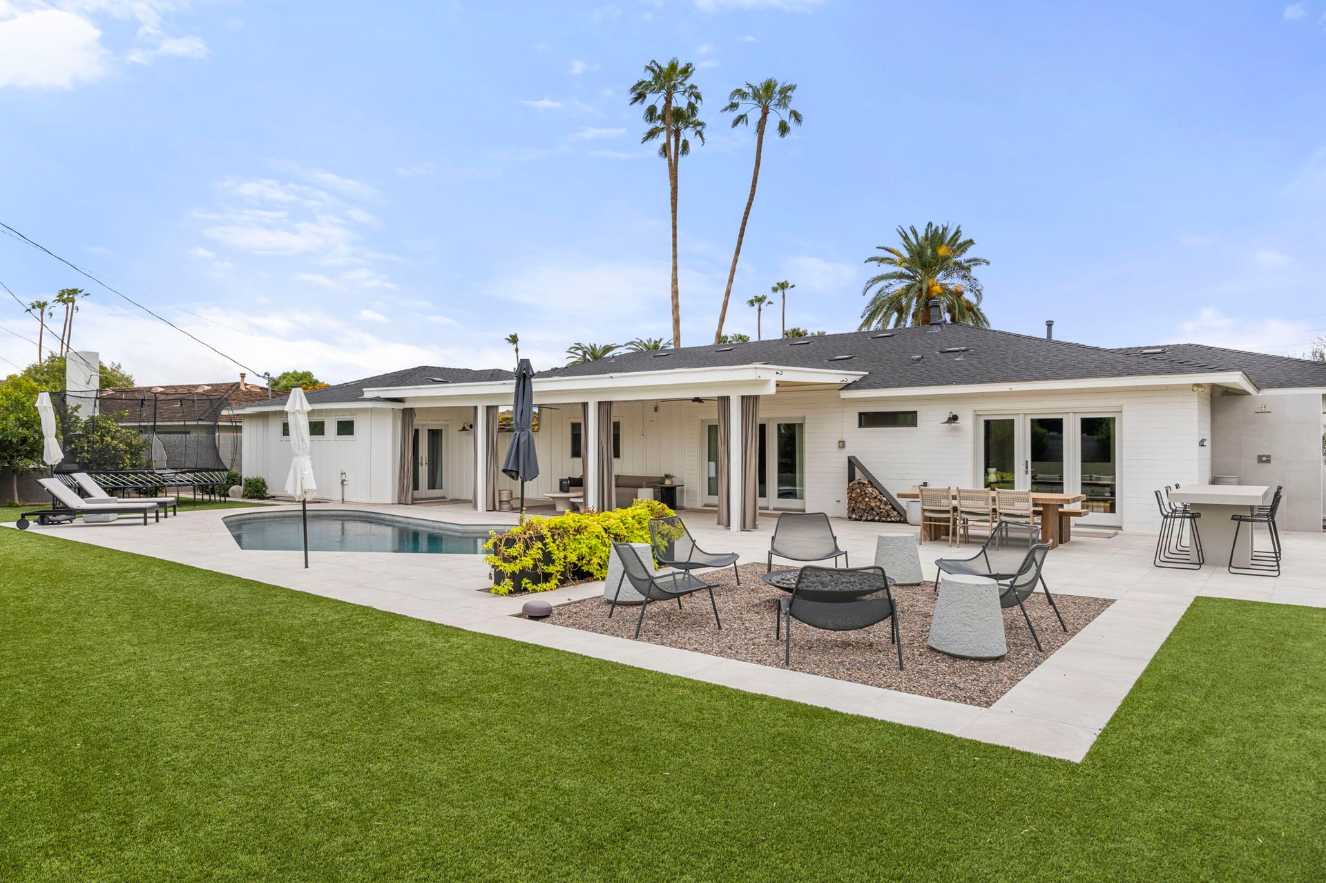 6152 E CALLE CAMELIA