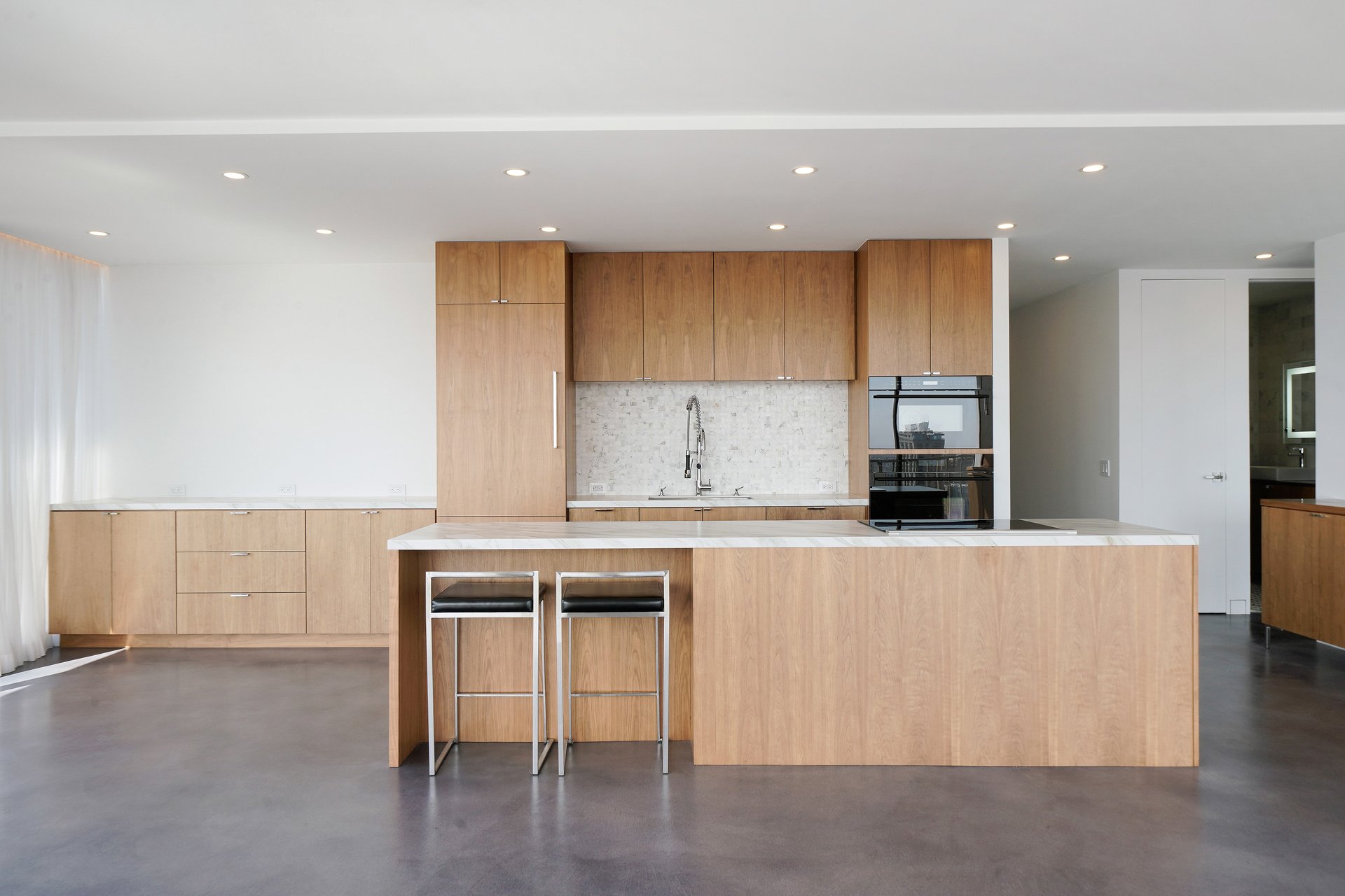 Leased | 999 Green St #2102