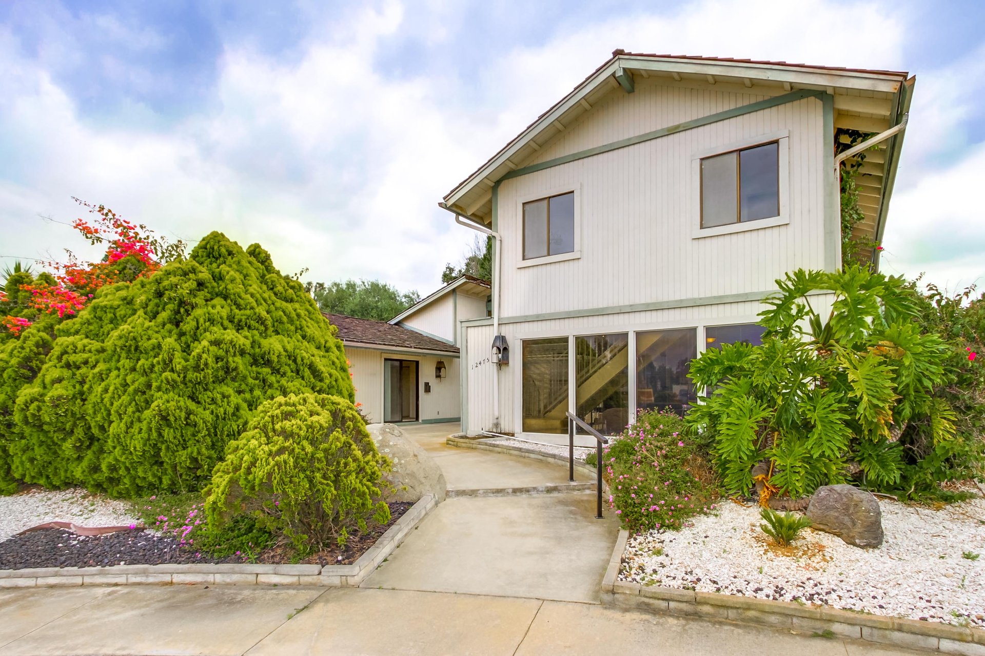 12475 Bodega Way