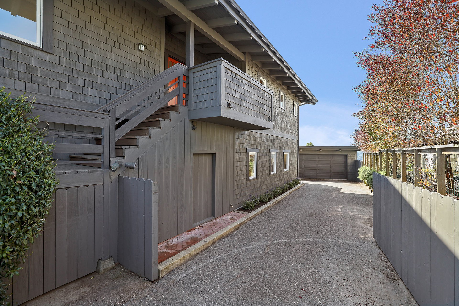  1229 Waterview Drive