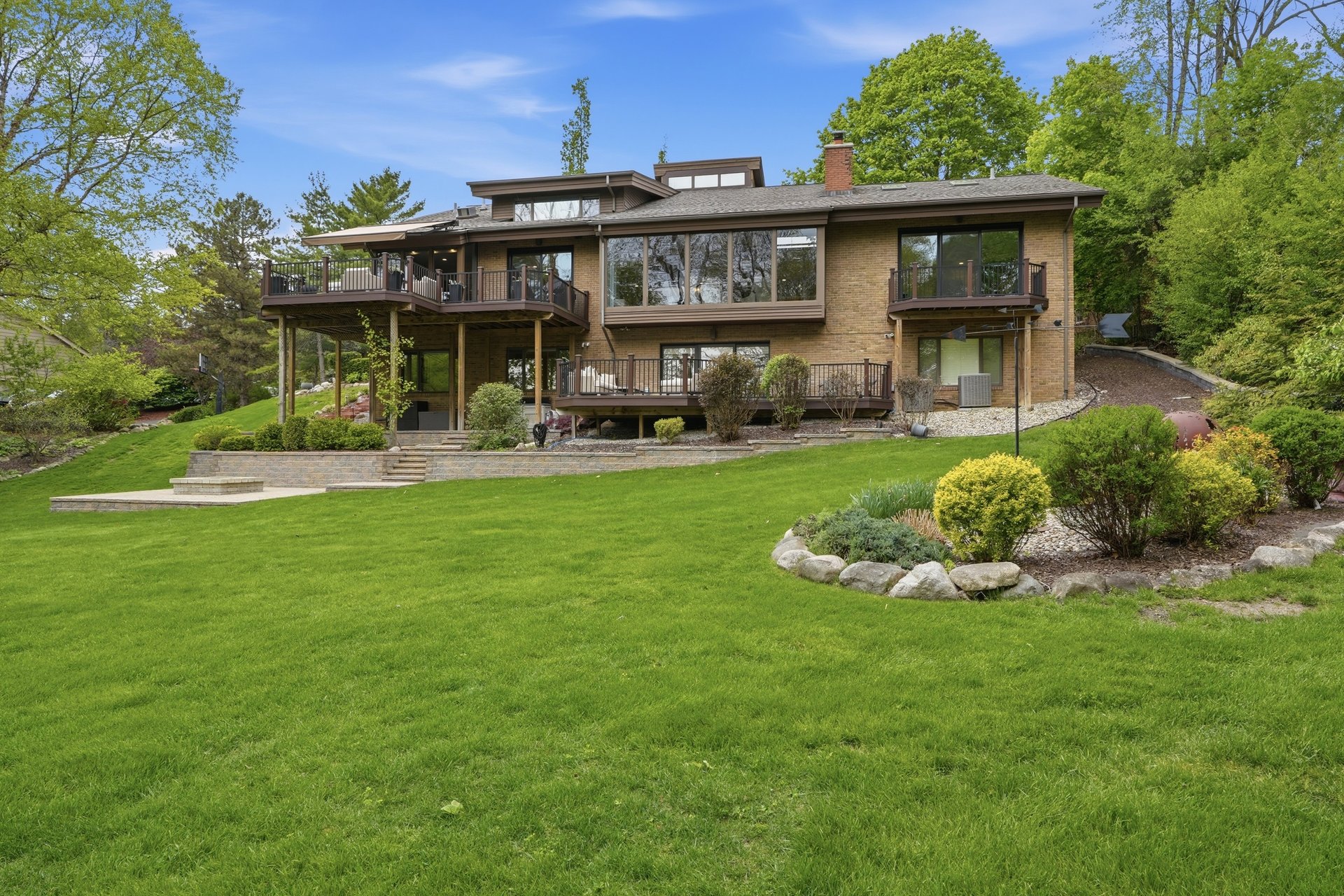 3075 Chestnut Run Dr