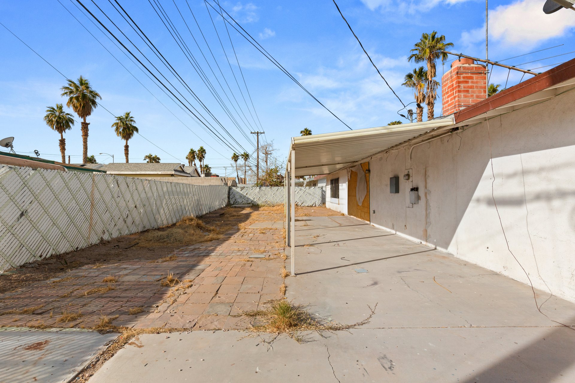 851 Toni Avenue