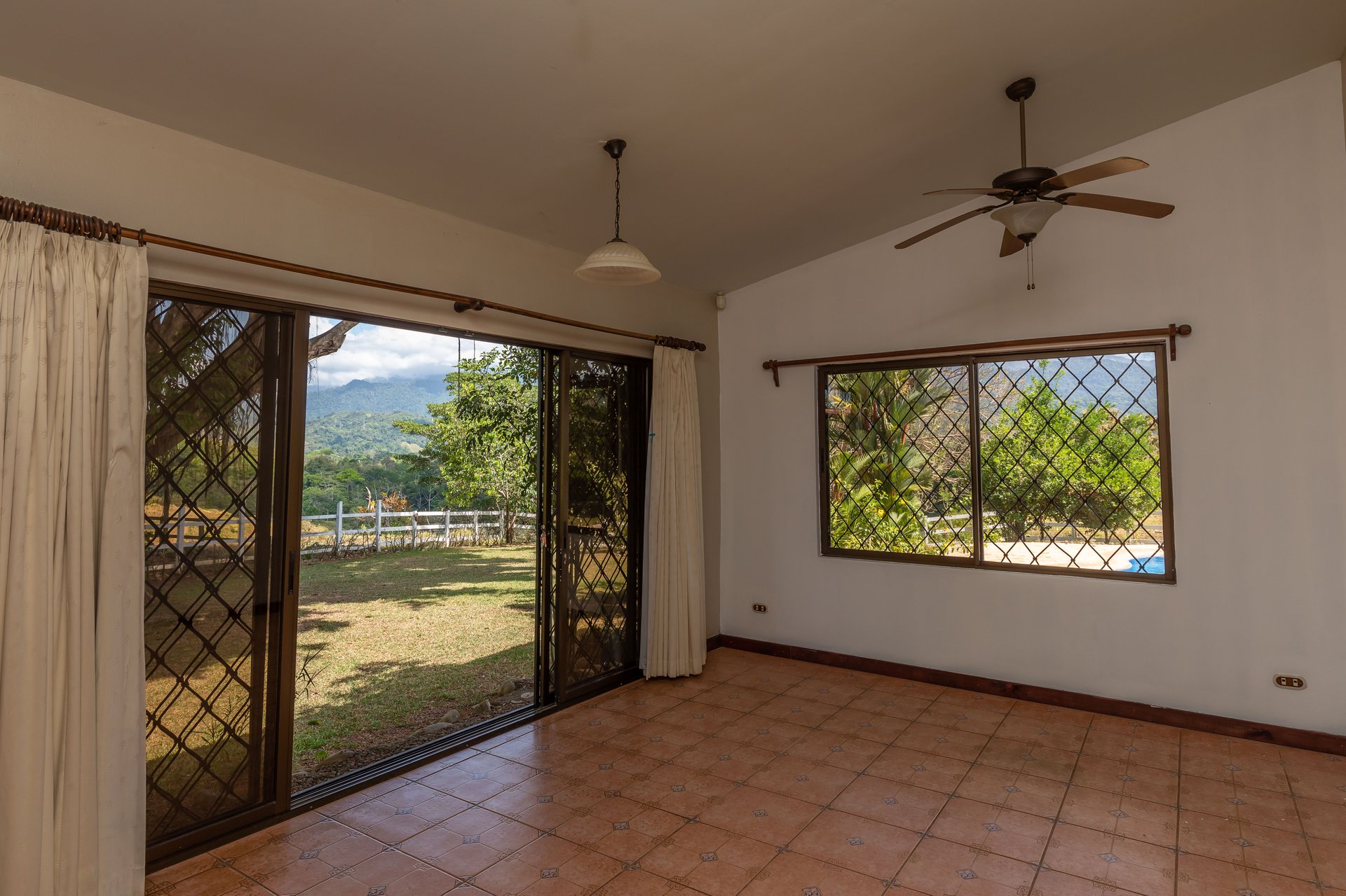 Hacienda-Style Retreat For Sale in Naranjito