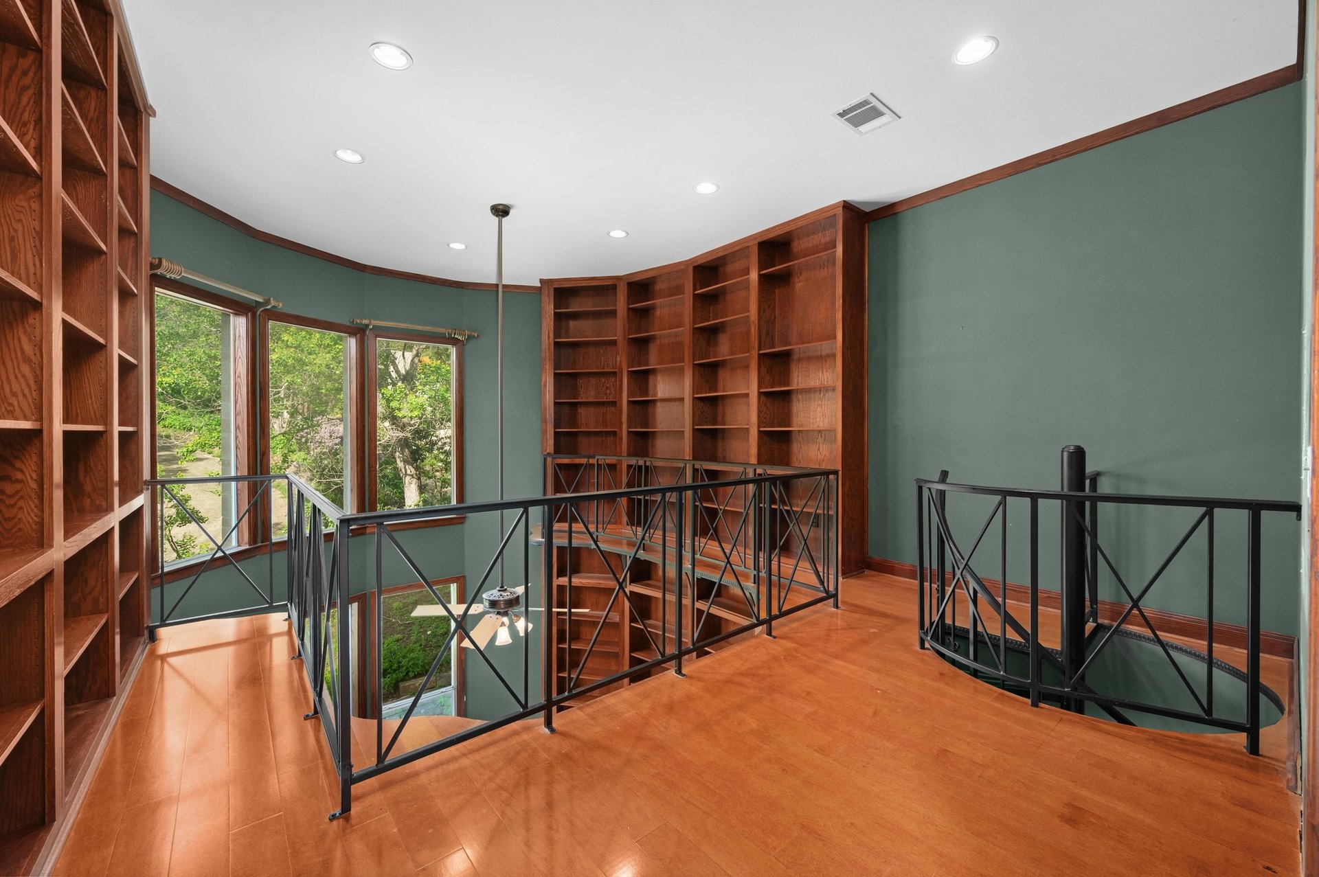 5252 McCormick Mountain Drive