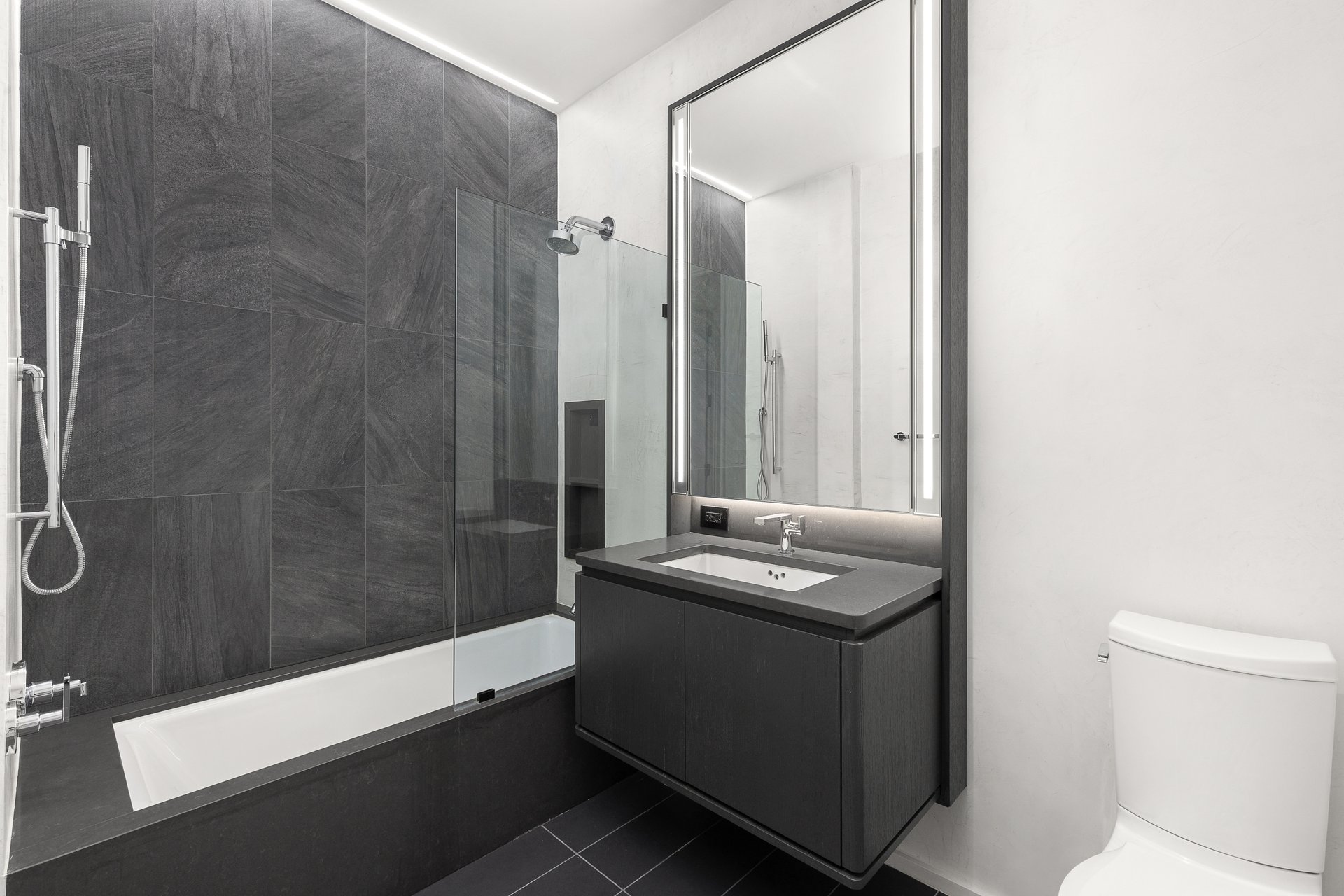 77 Charlton Street, #N6F