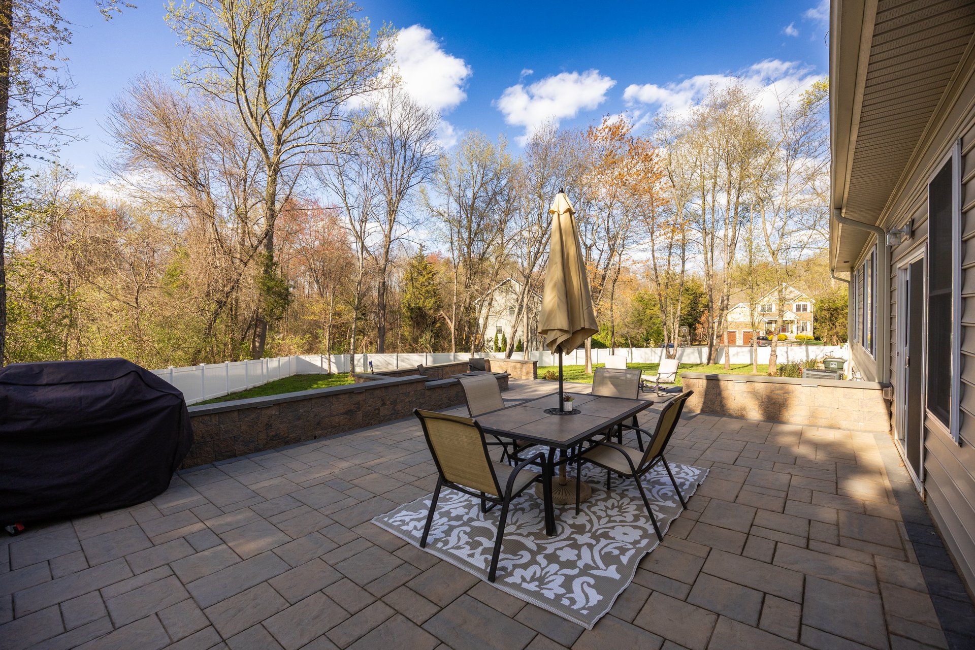 230 Heritage Rd