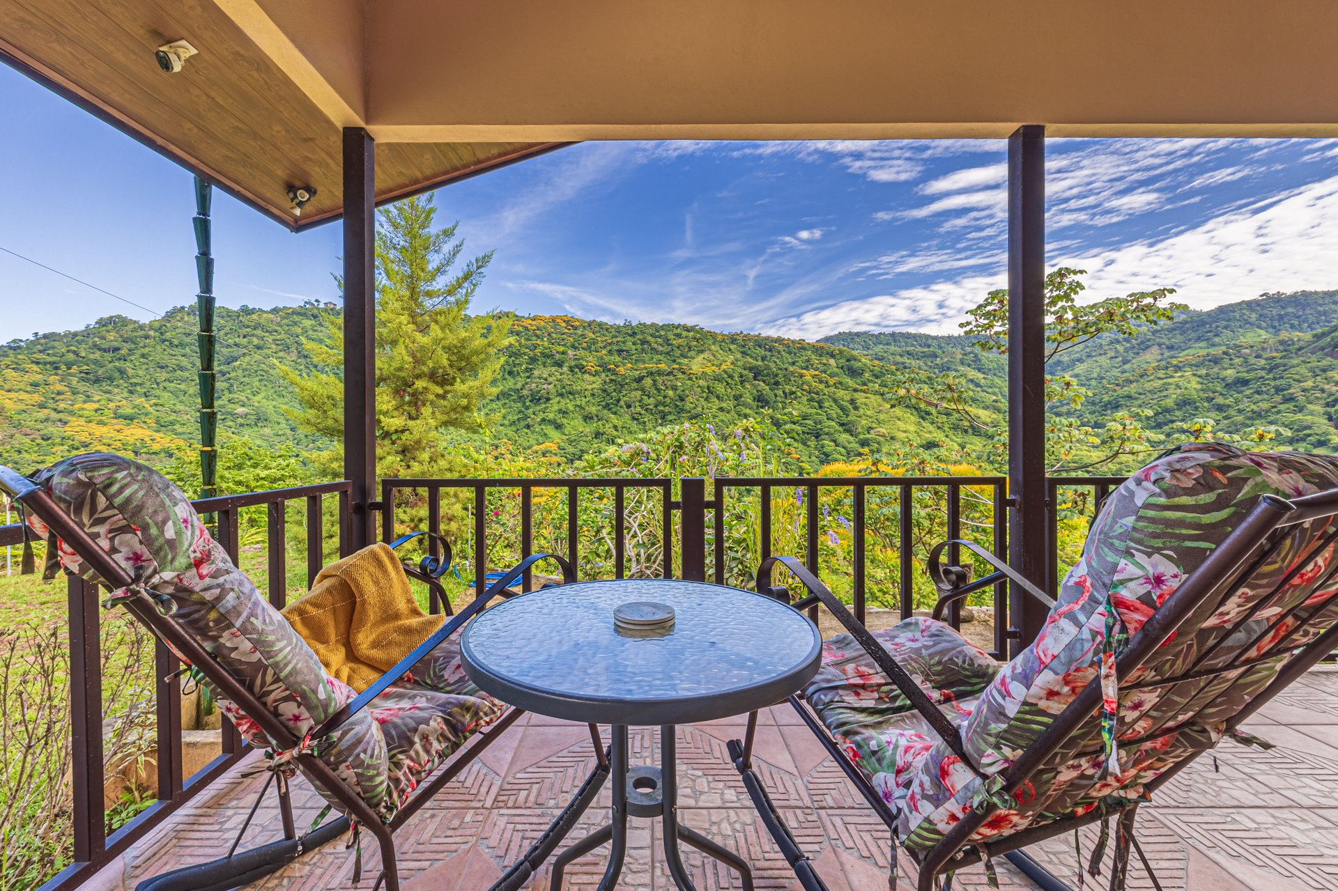 Mountain Farm & Homestead Opportunity in San Josecito, Costa Rica
