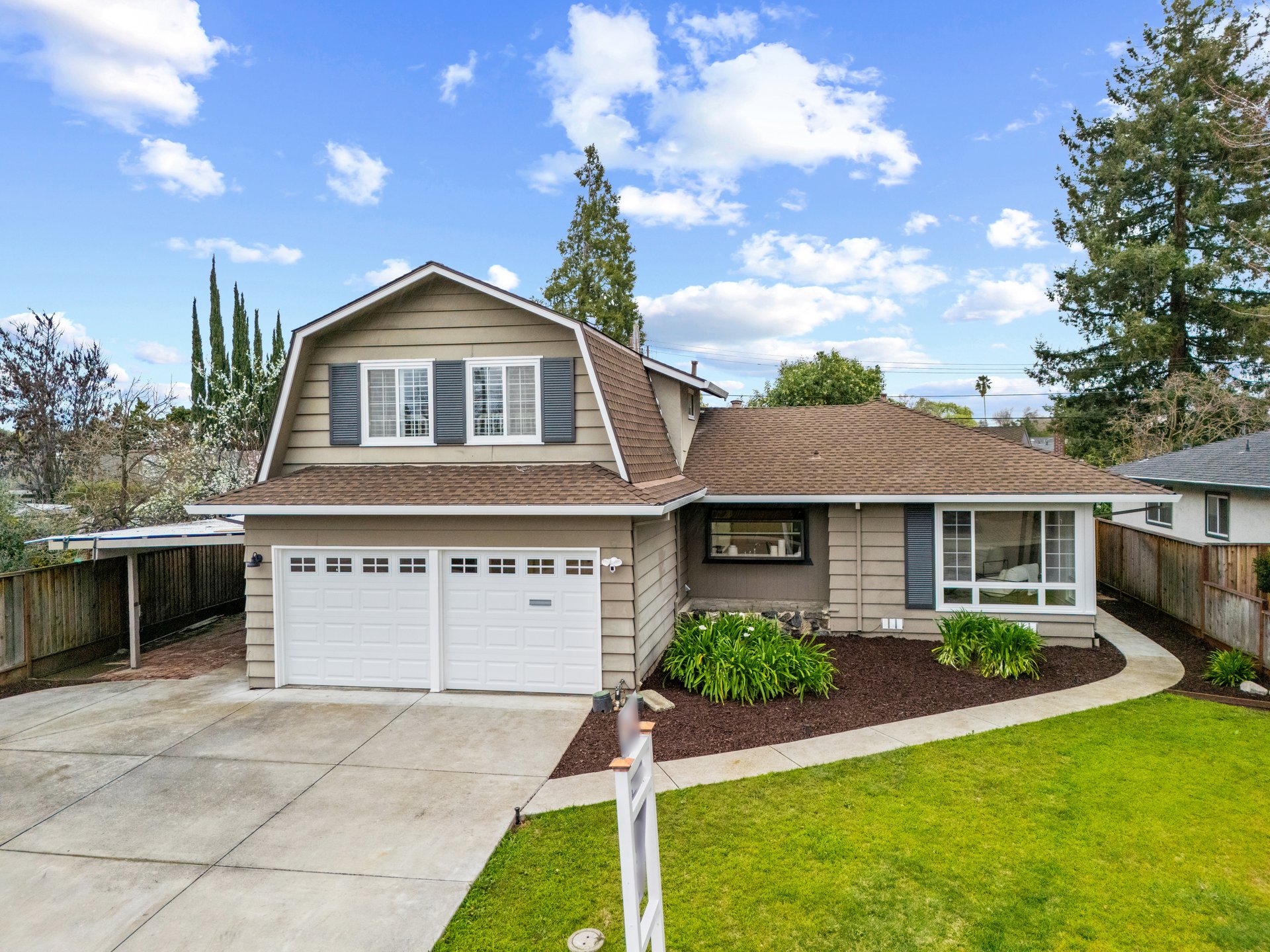 699 Cornell DR