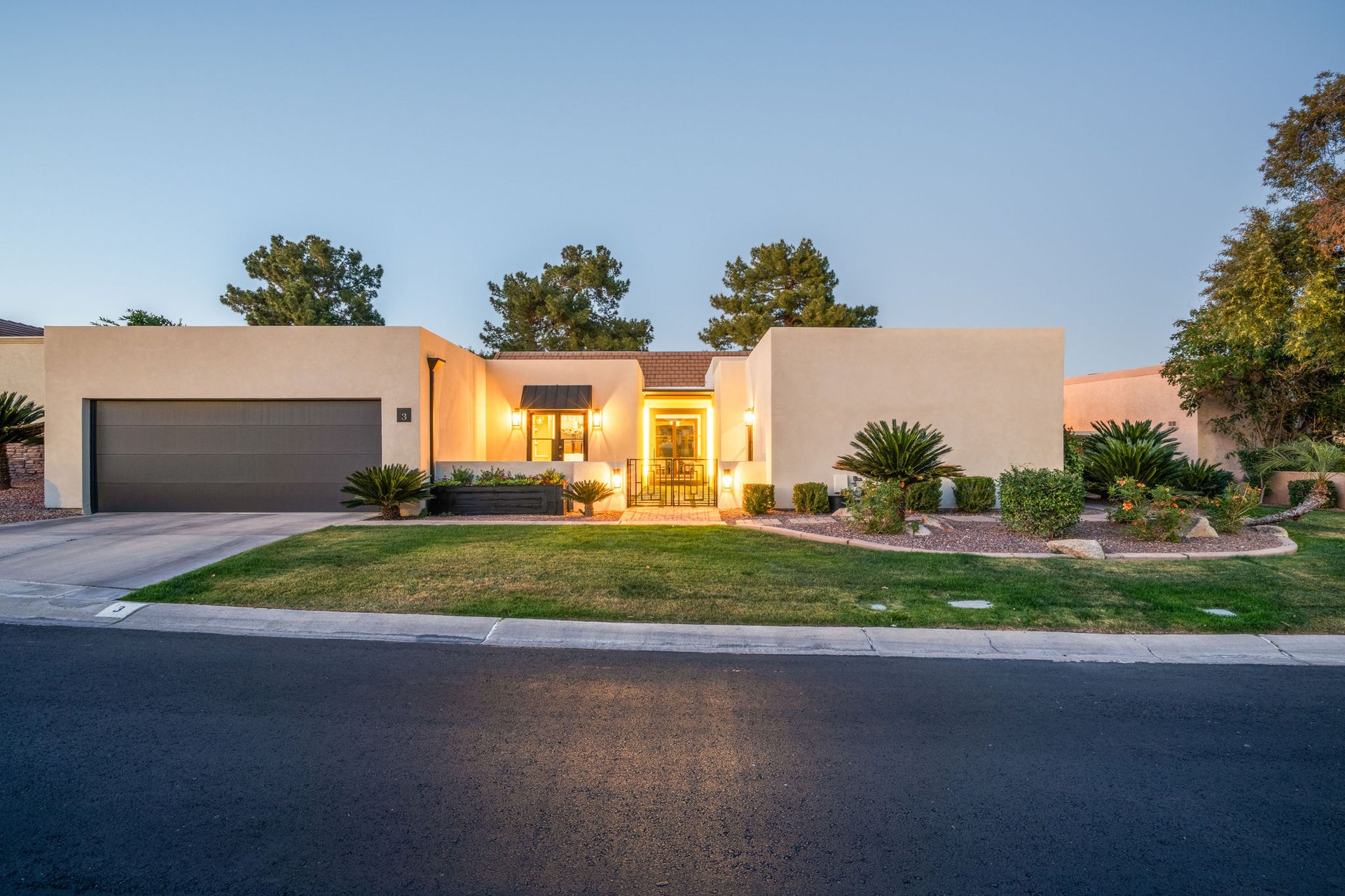 2737 E ARIZONA BILTMORE Circle 3