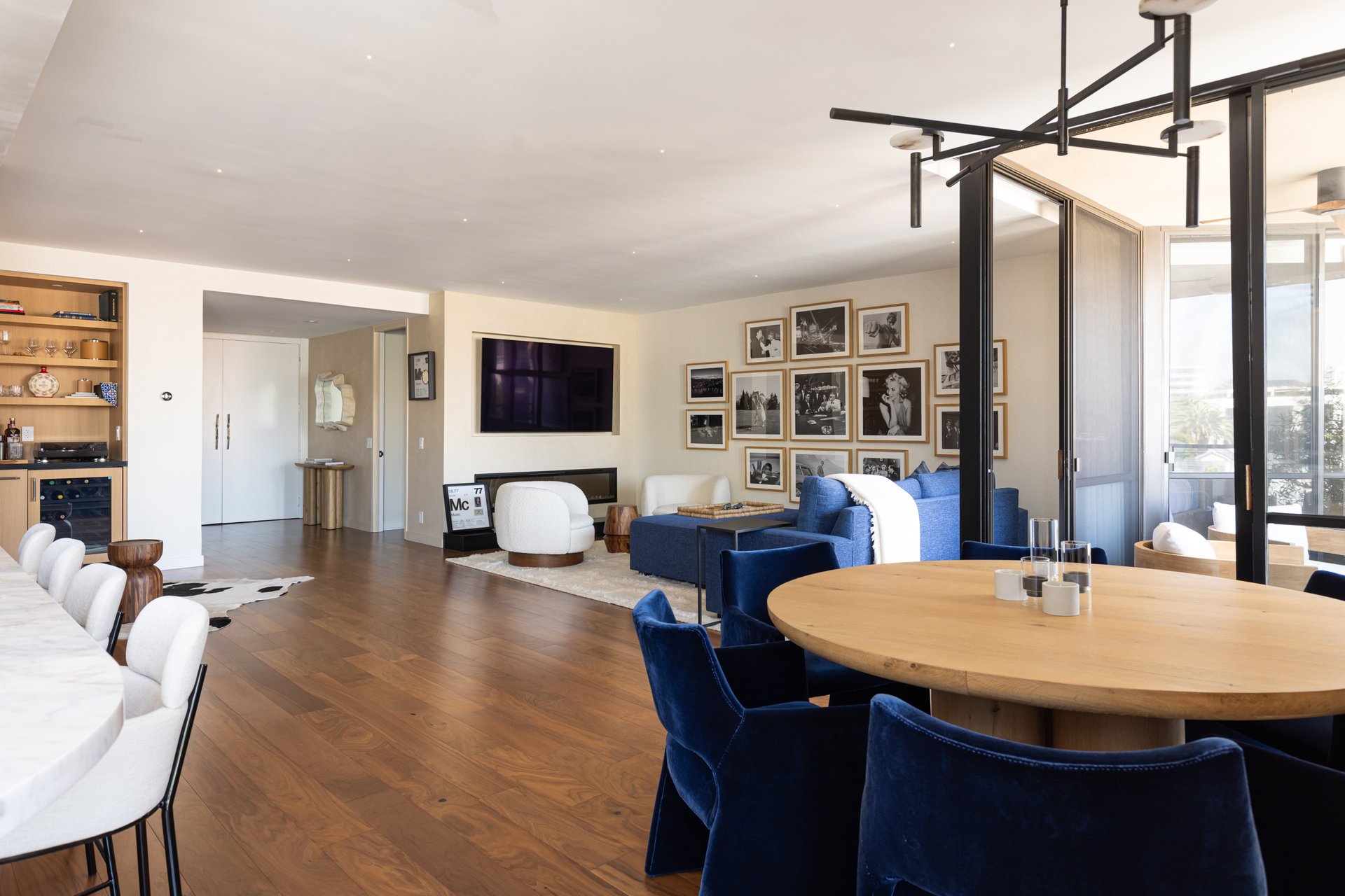 211 South Spalding Dr #305N, Beverly Hills