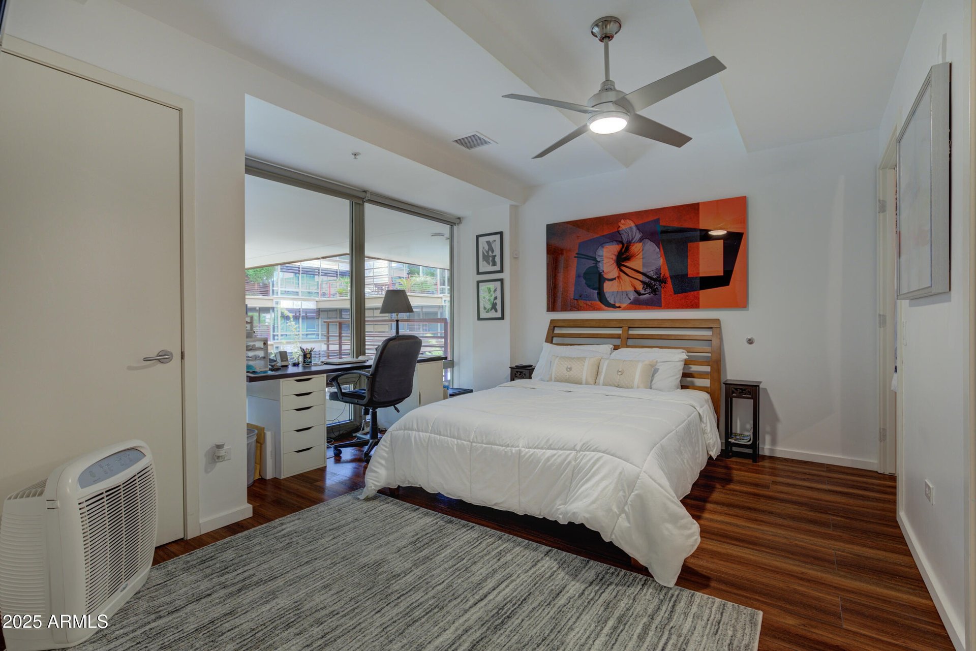 7147 E Rancho Vista Dr, #4007