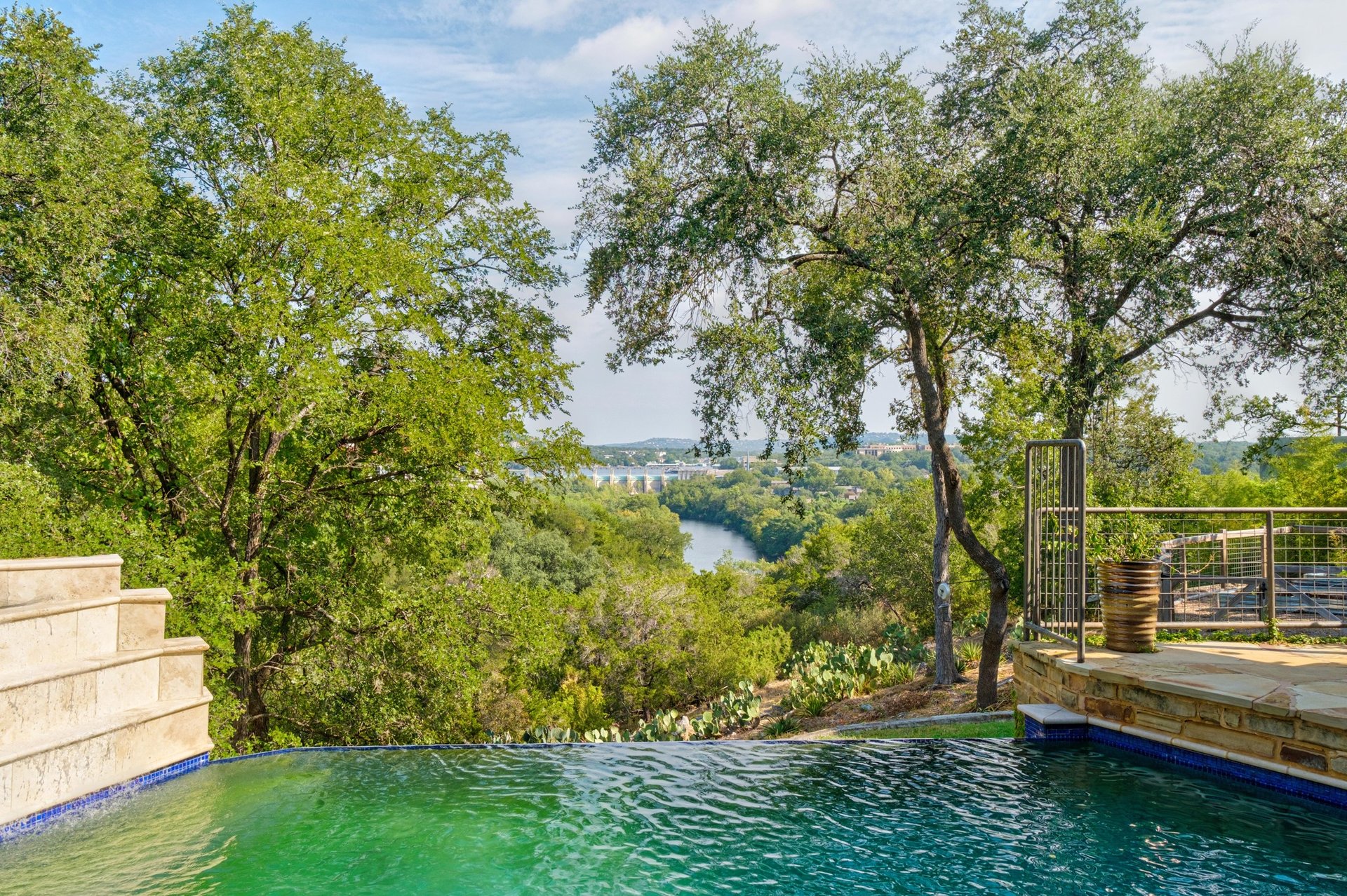 102 Canyon Circle West