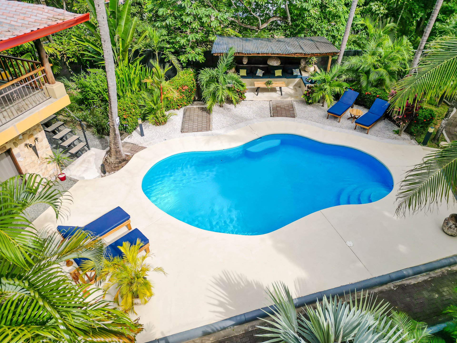 Cornett Retreat | Multi-Unit Colonial Compound 10 Mins to Playa Grande