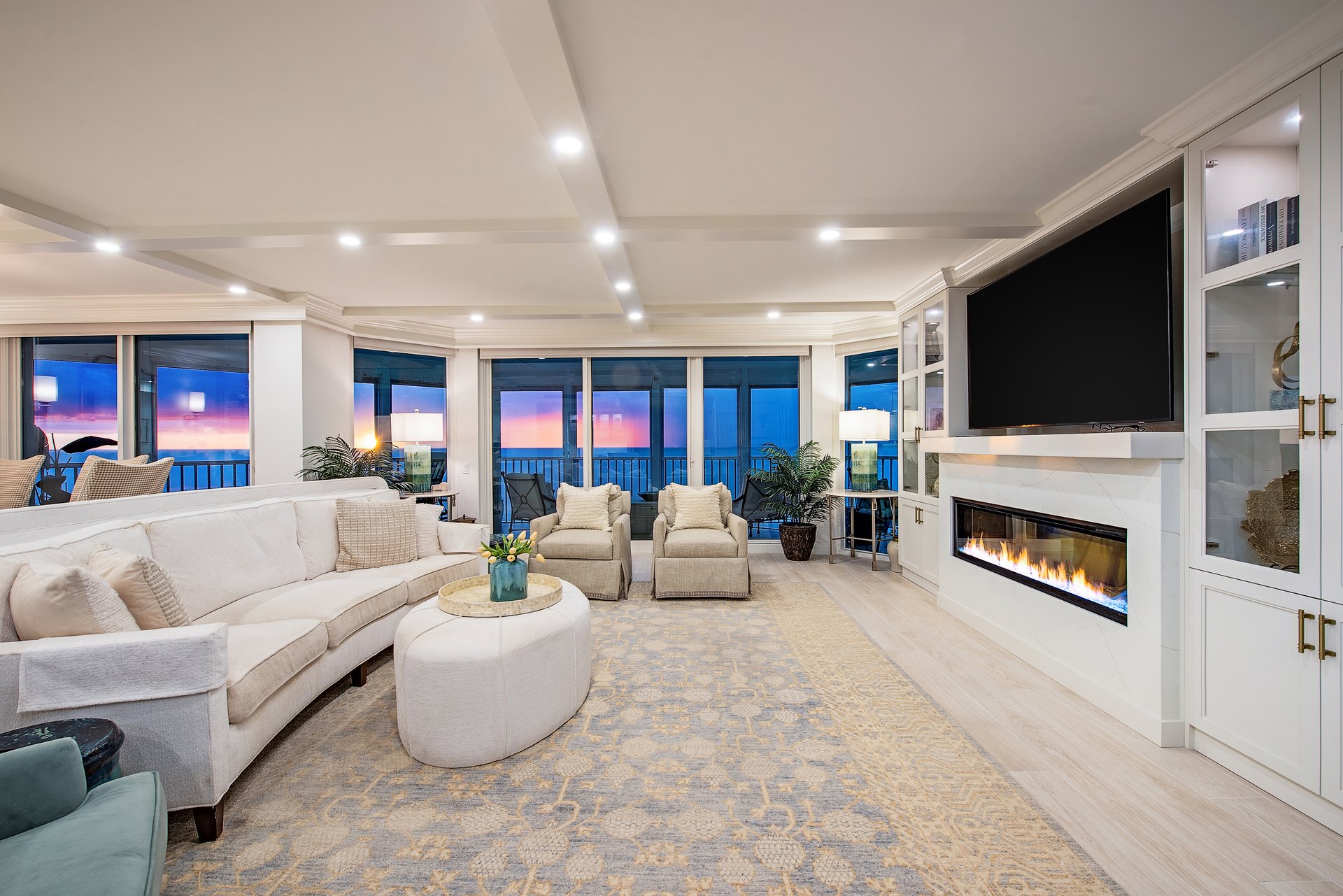 4401 Gulf Shore BLVD N 1001