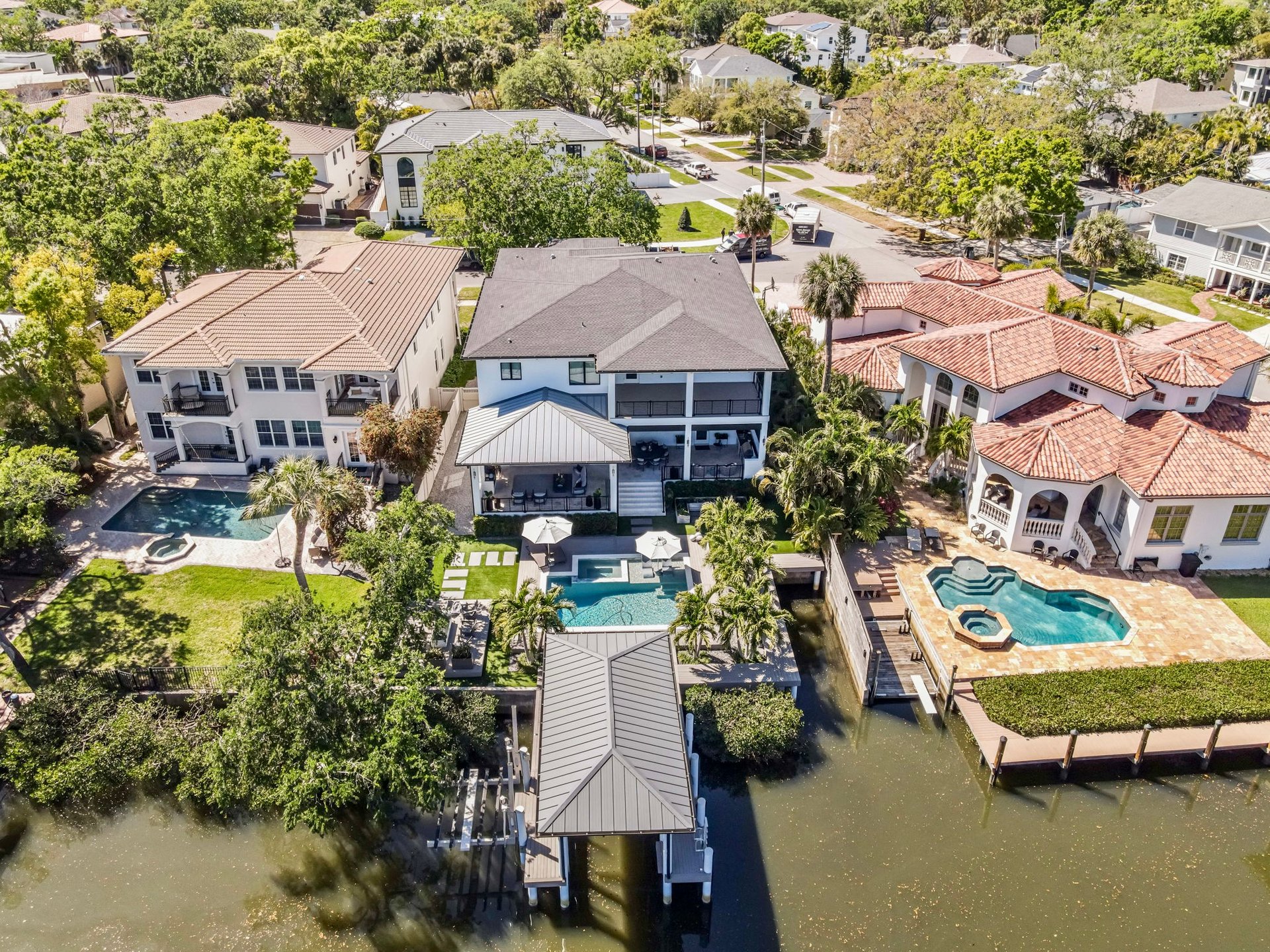 Waterfront Luxury in Beach Park