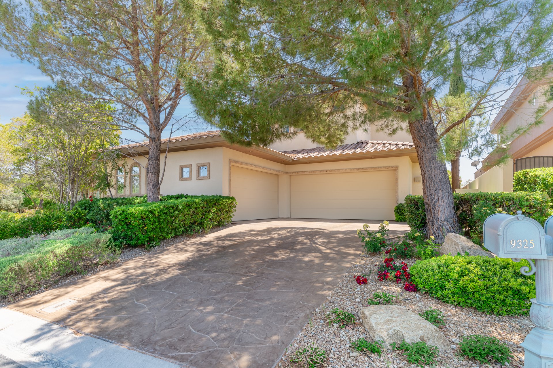 9325 Verlaine Court