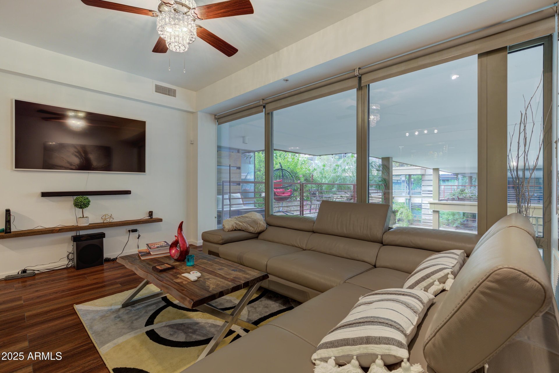 7147 E Rancho Vista Dr, #4007